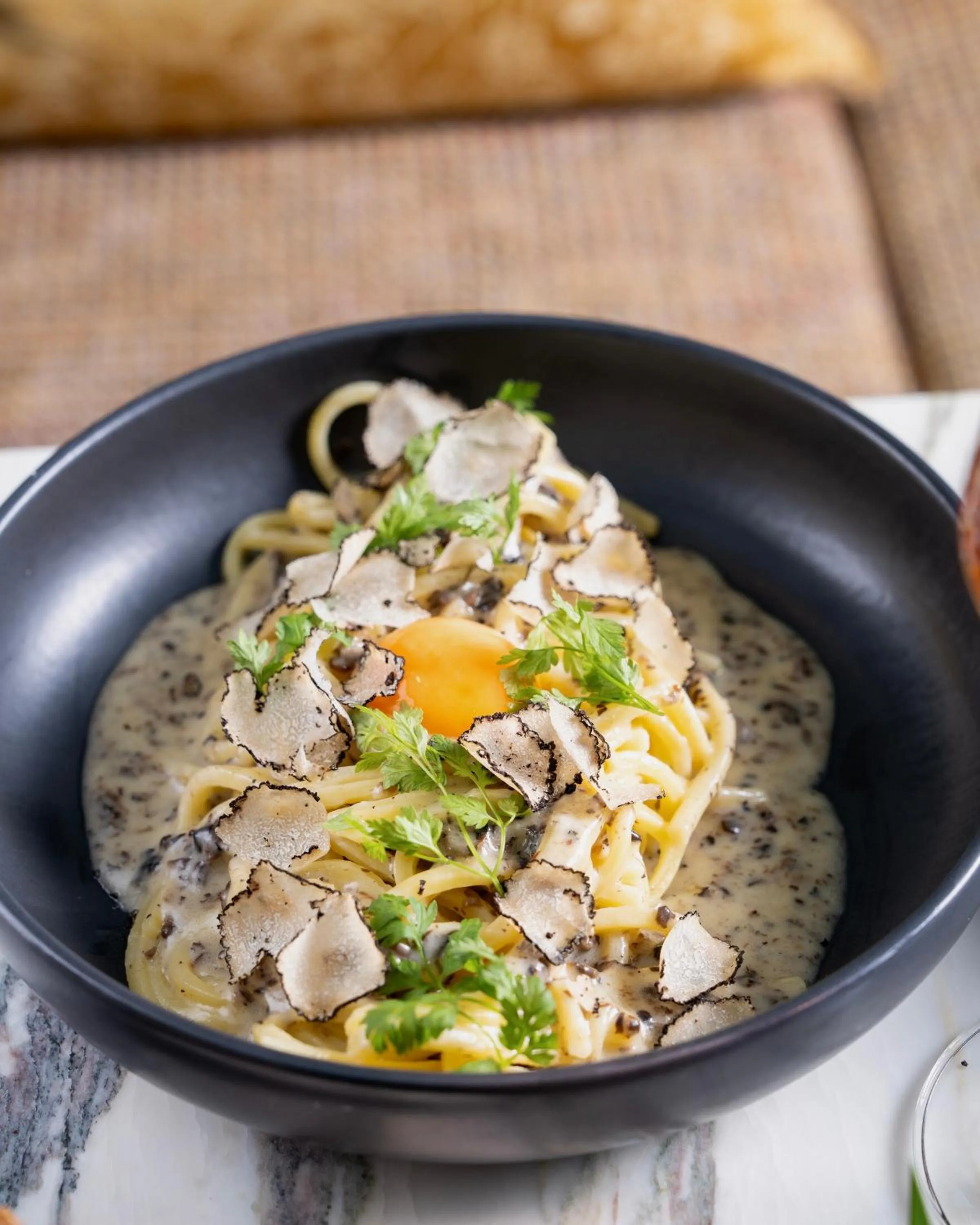 Restaurant/places to eat in sly Berlin