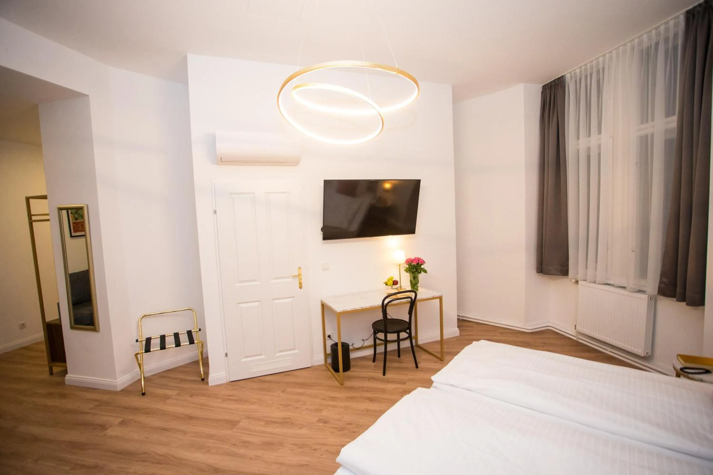 Bed in Pension Central I Self Check In