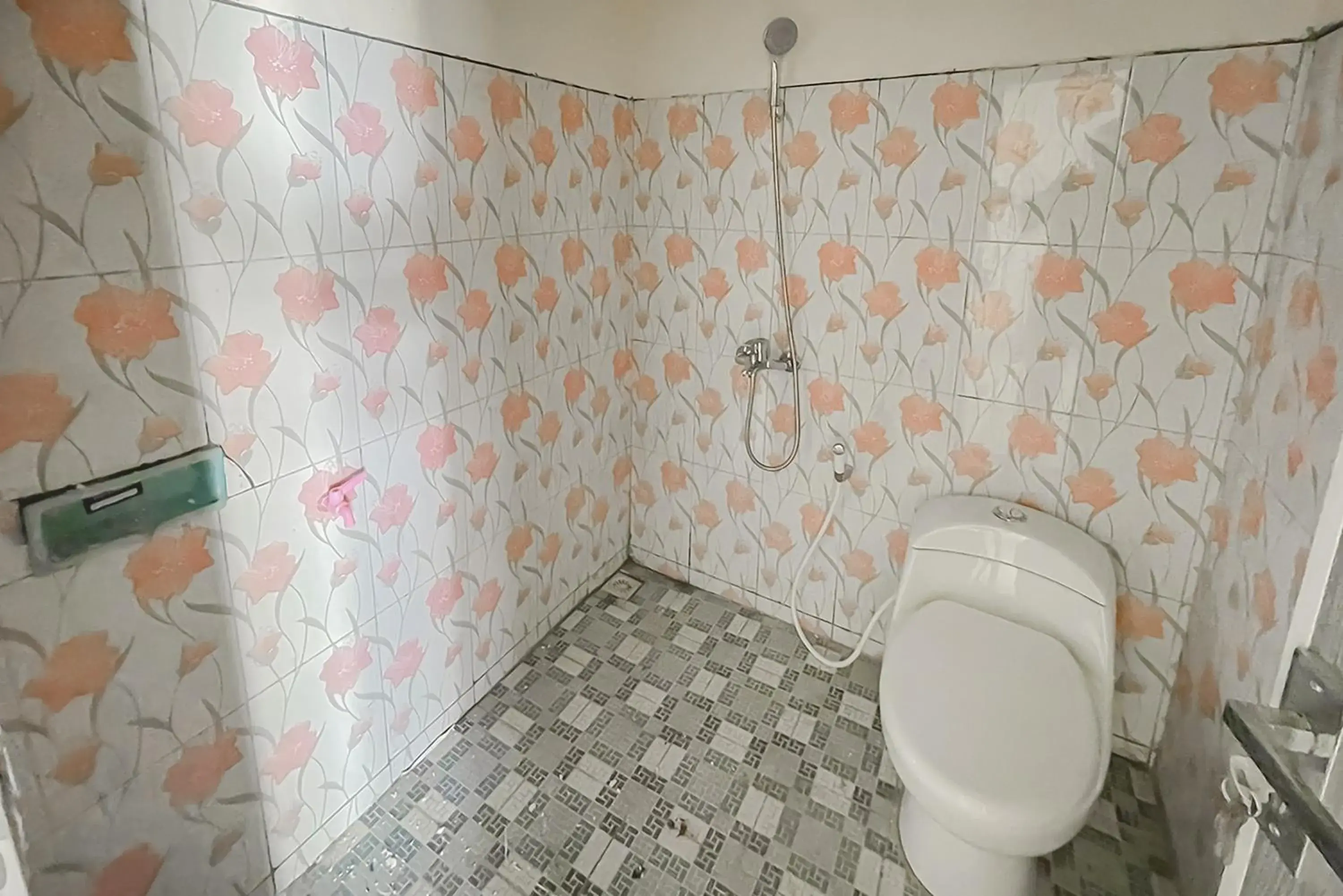 Urbanview Hotel Tirtamaya Jaya Indah Indramayu by RedDoorz Urbanview Hotel Tirtamaya Jaya Indah Indramayu by RedDoorz