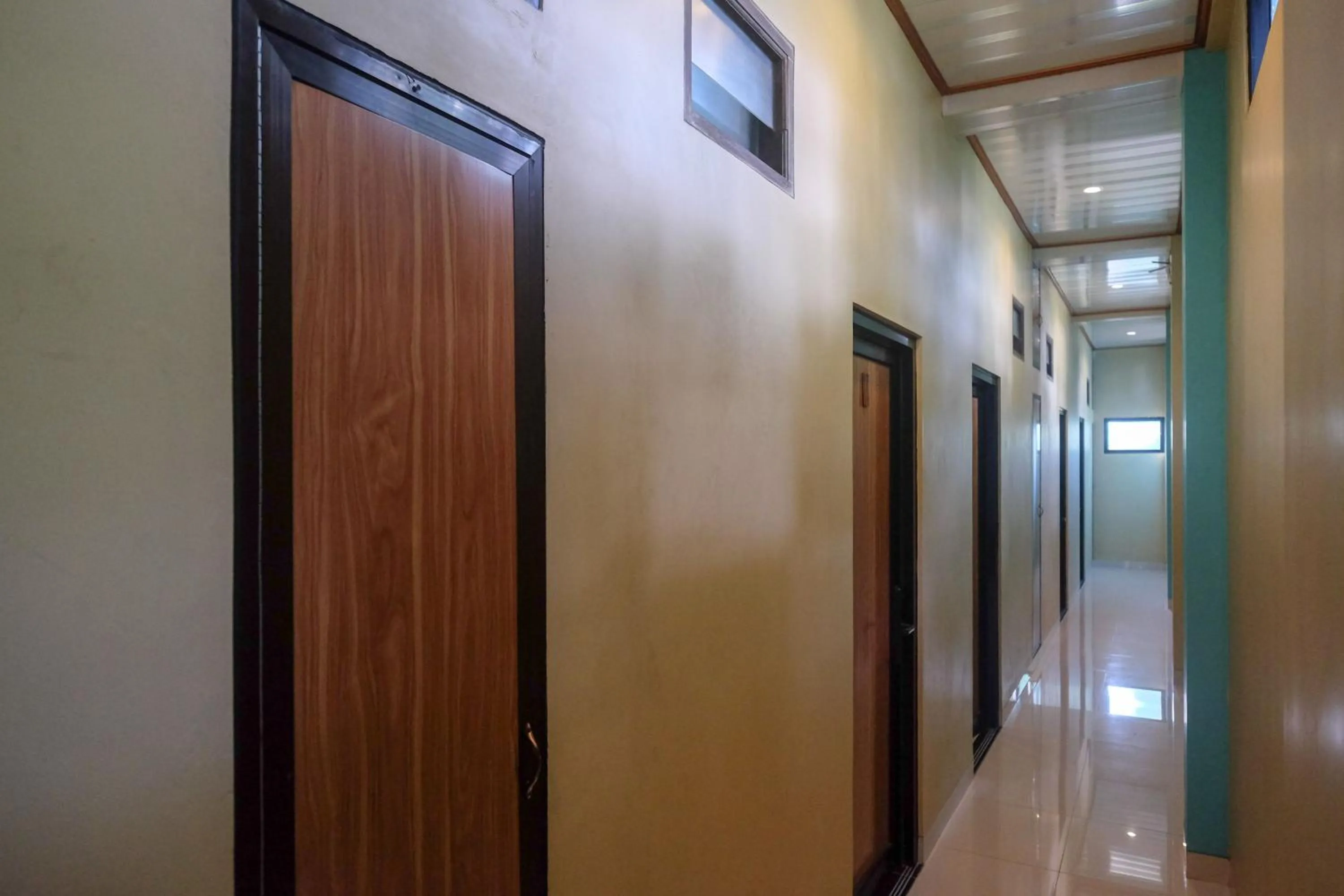 Floor plan in Sans Hotel Kumbang Yogyakarta by RedDoorz