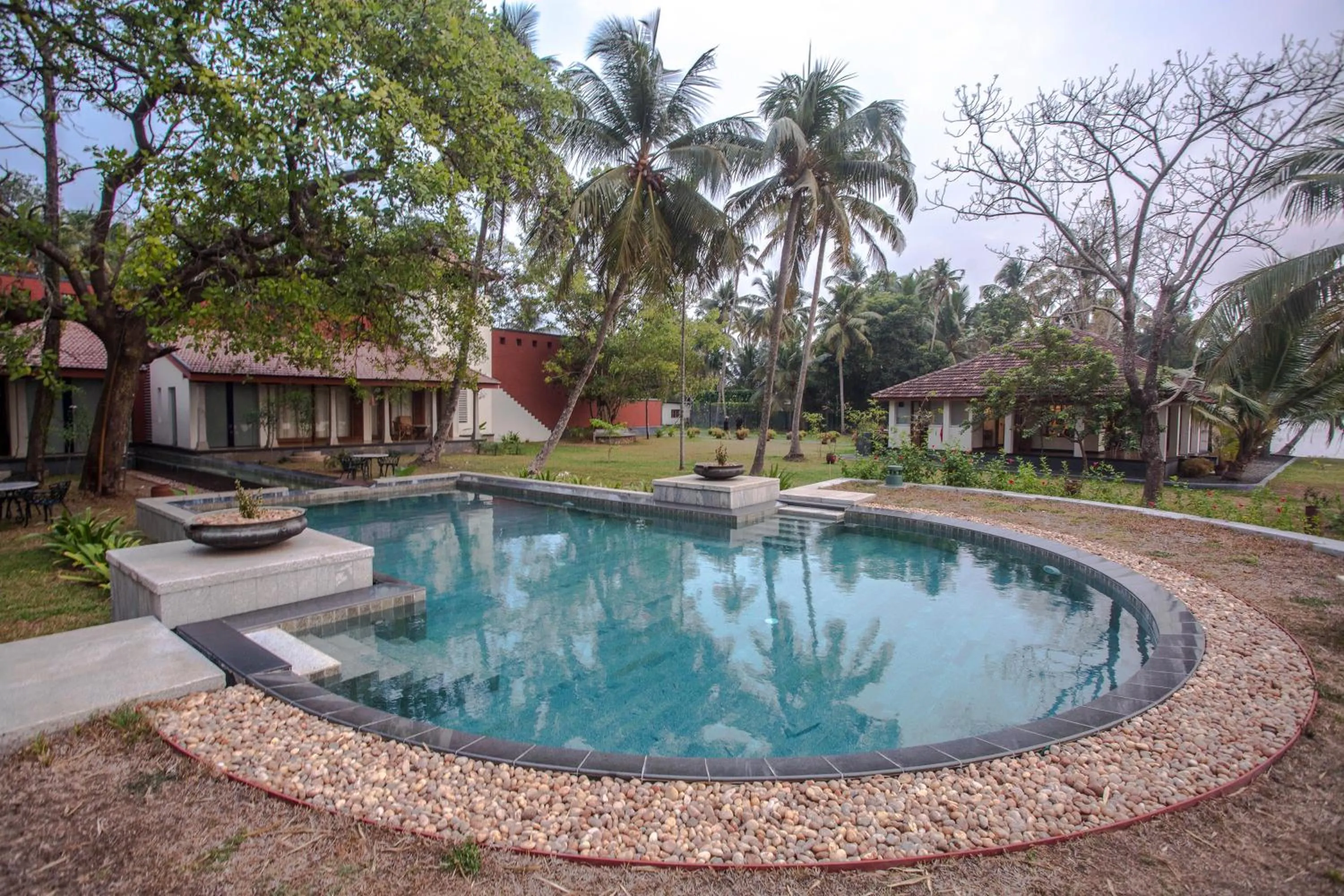 Day in Baymaas LakeHouse