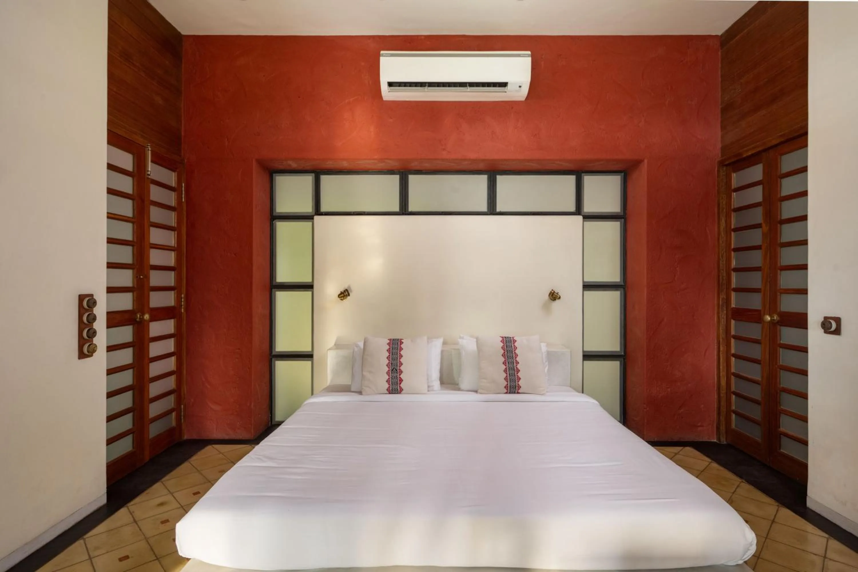 Bed in Baymaas LakeHouse