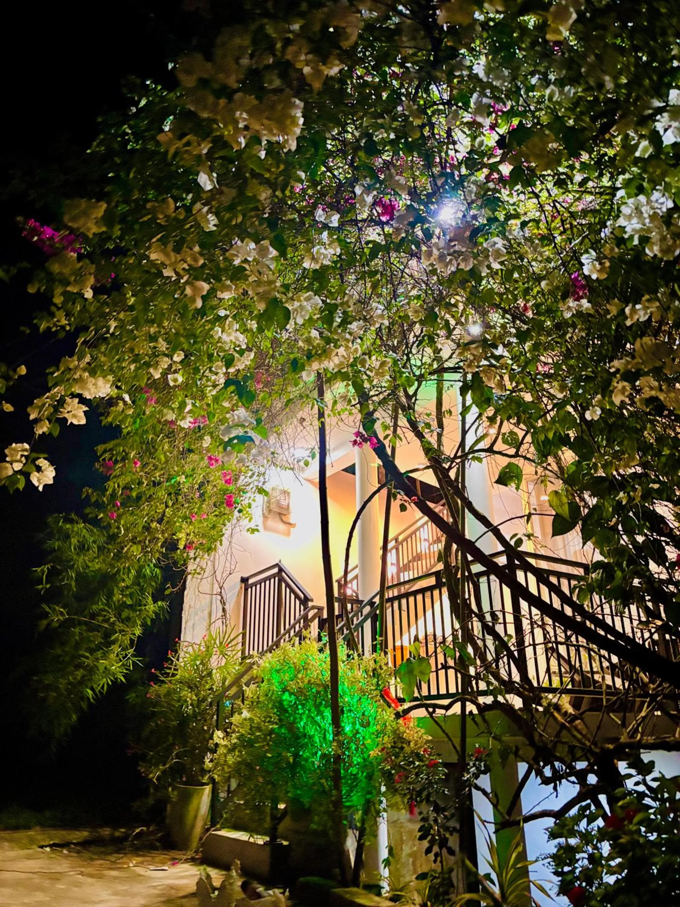 Flower Shade Villa