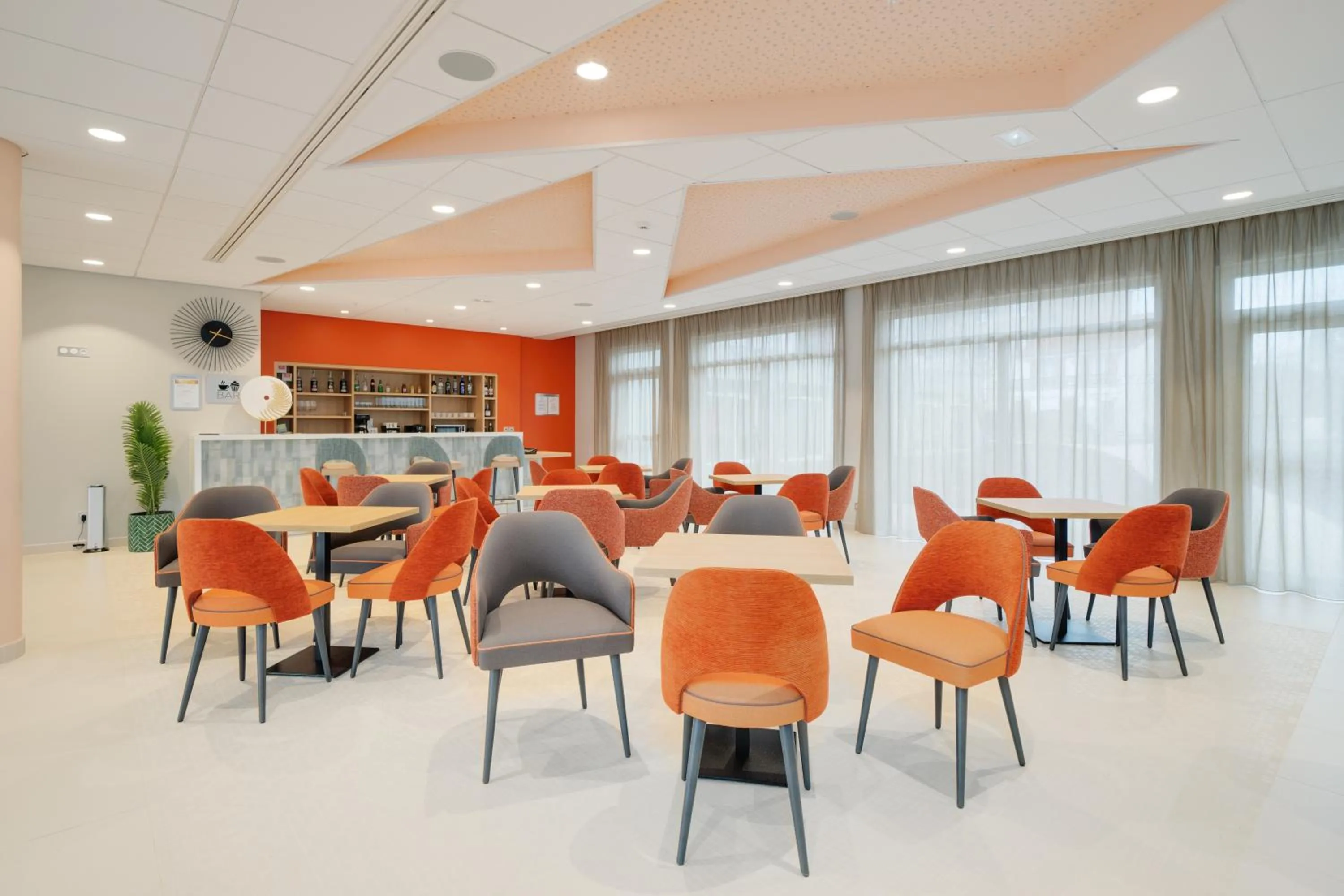 Lounge or bar in Domitys La Cristal'In