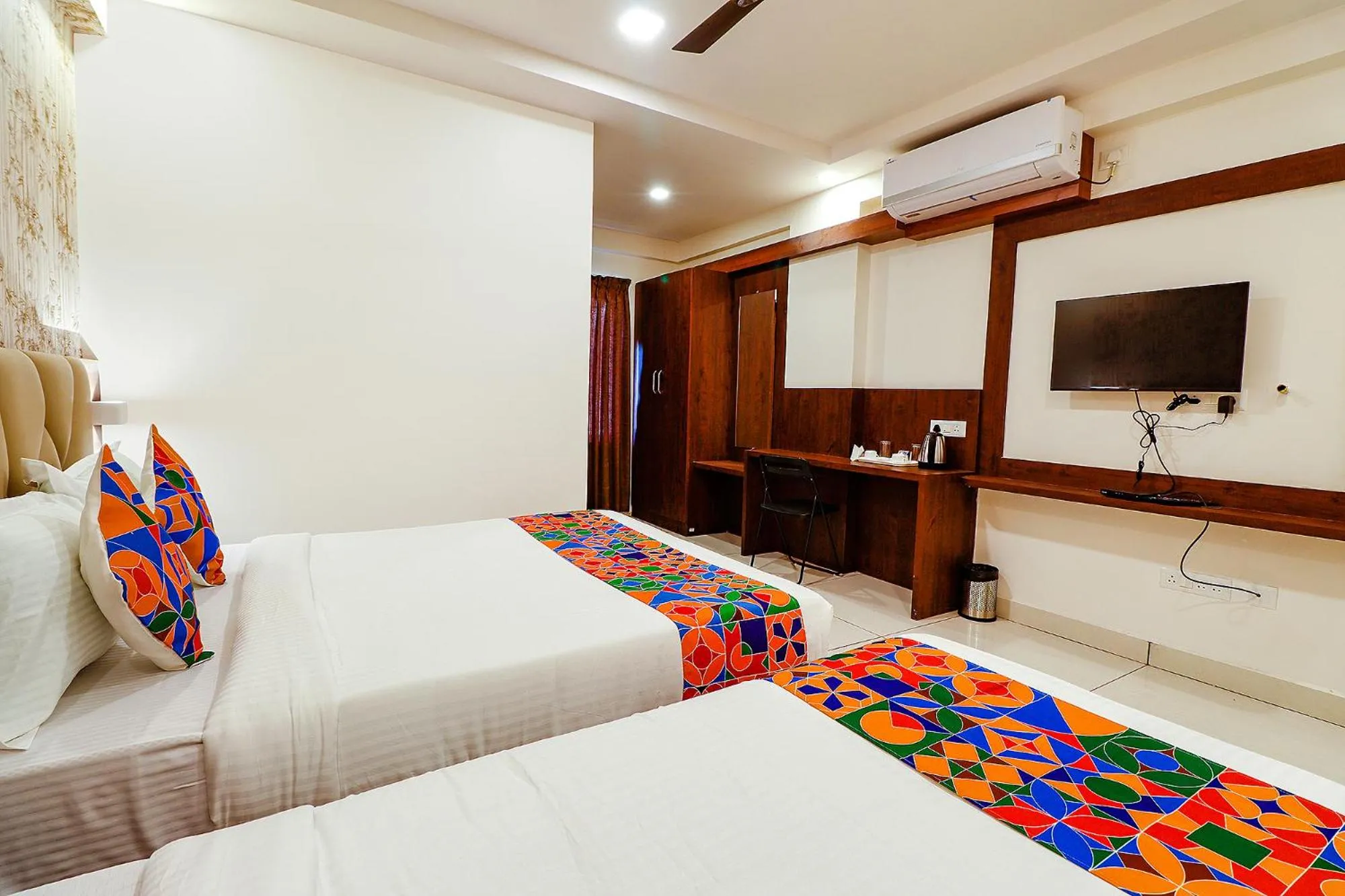 TV and multimedia, Bed in FabHotel Rotano Grand Marathahalli