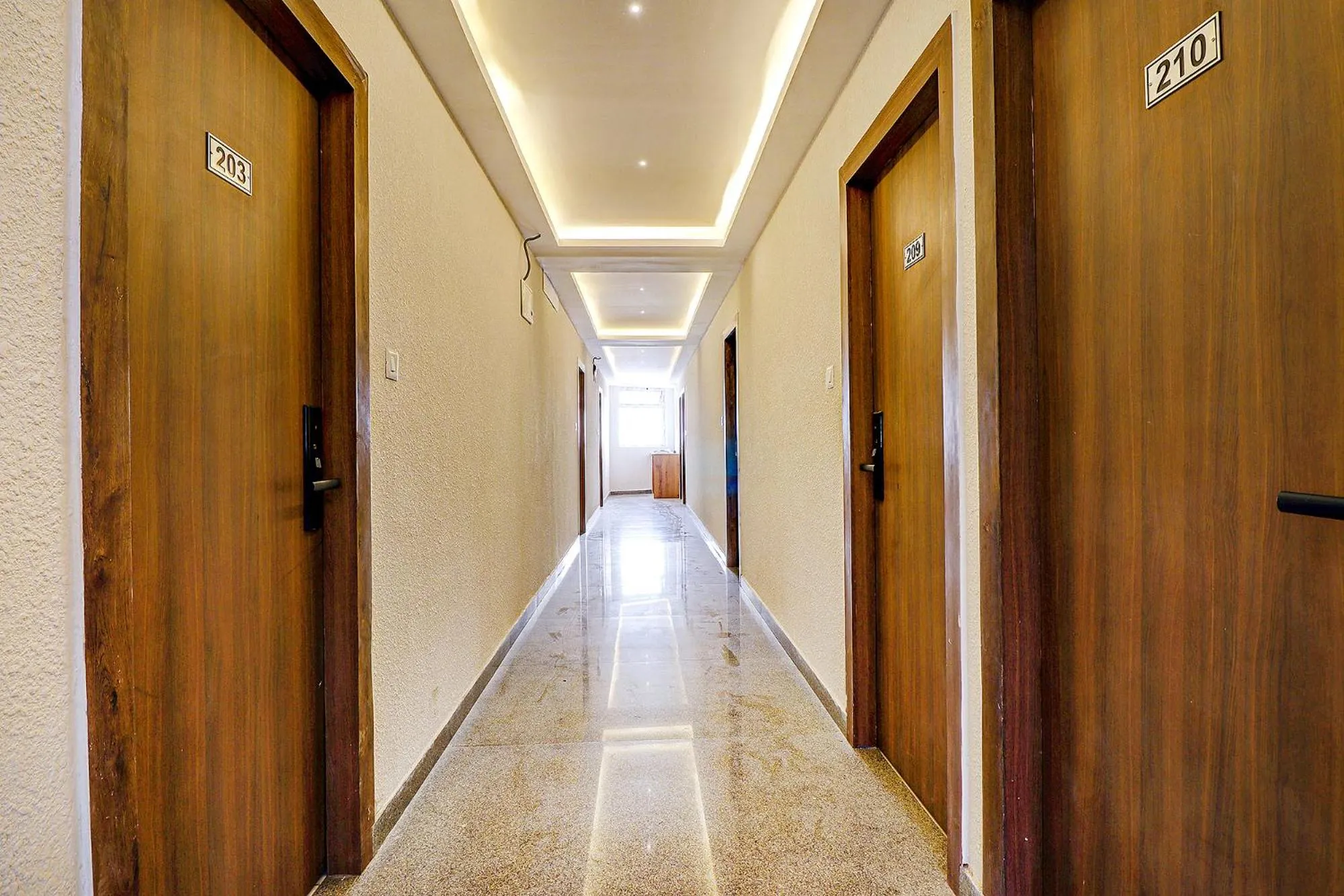 Lobby or reception in FabHotel Rotano Grand Marathahalli