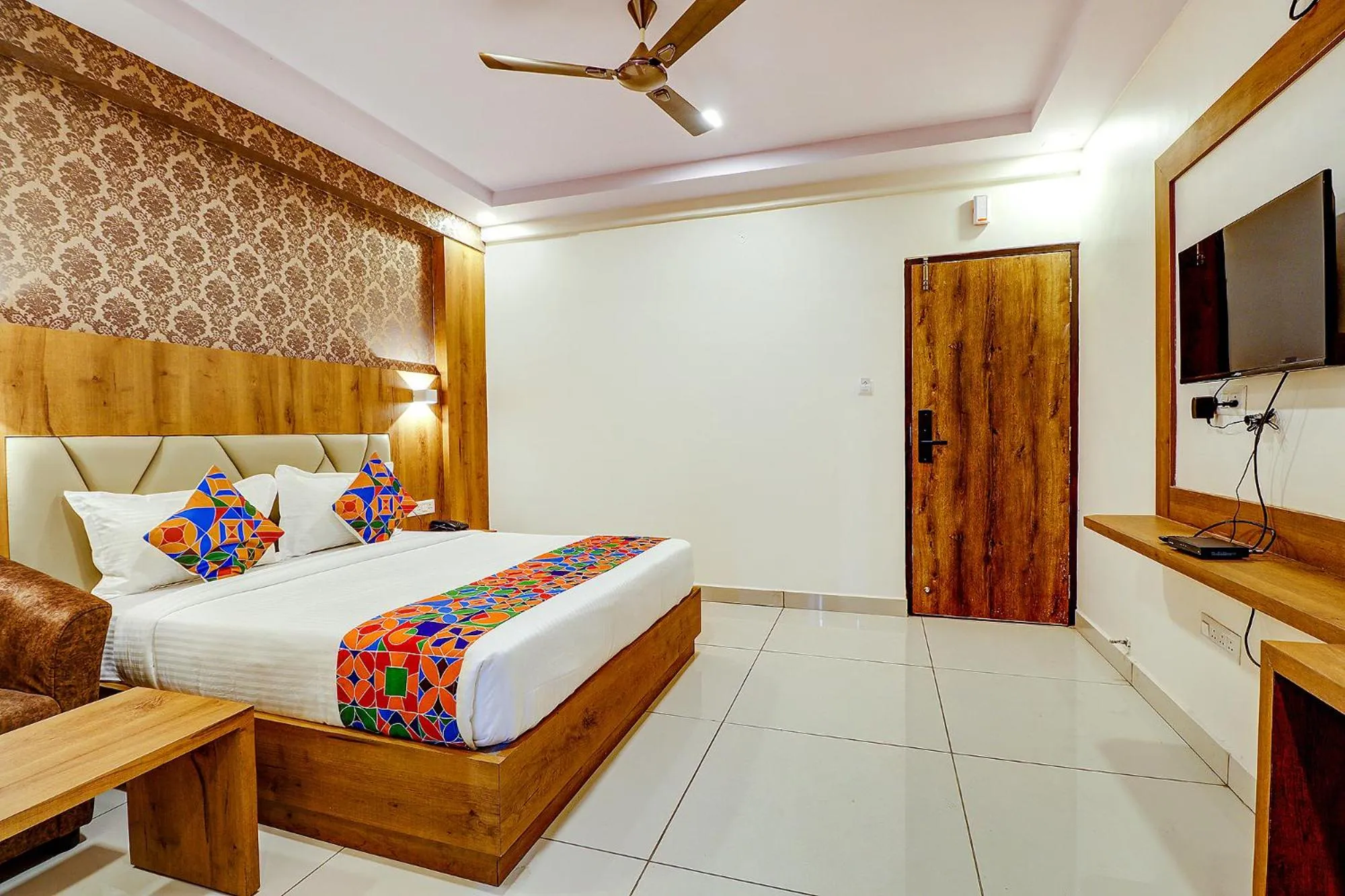 TV and multimedia, Bed in FabHotel Rotano Grand Marathahalli