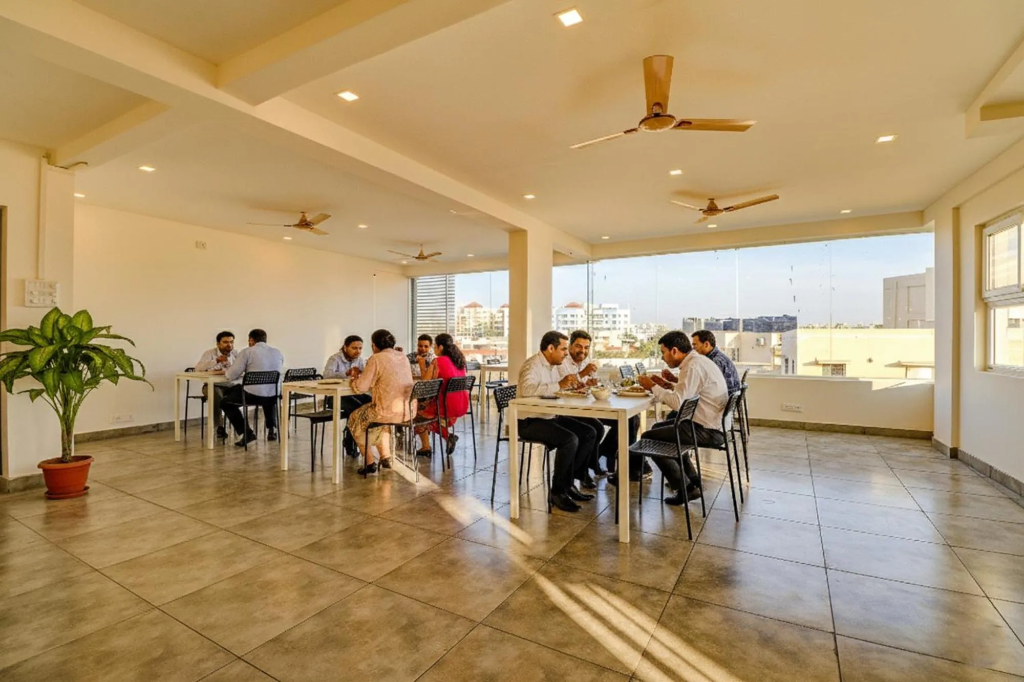 Restaurant/places to eat in FabHotel Rotano Grand Marathahalli