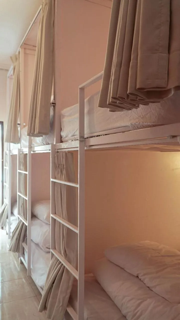 Bed in Indonesia Backpacker Hostels