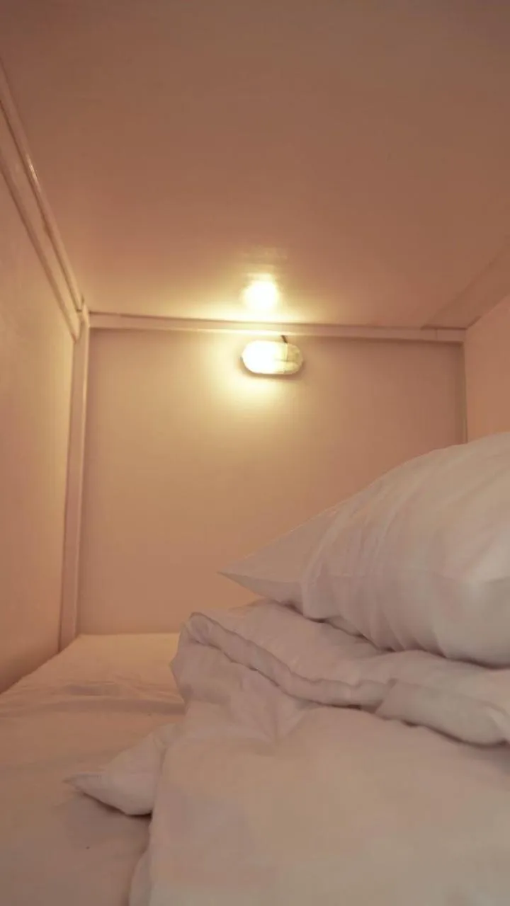 Bed in Indonesia Backpacker Hostels