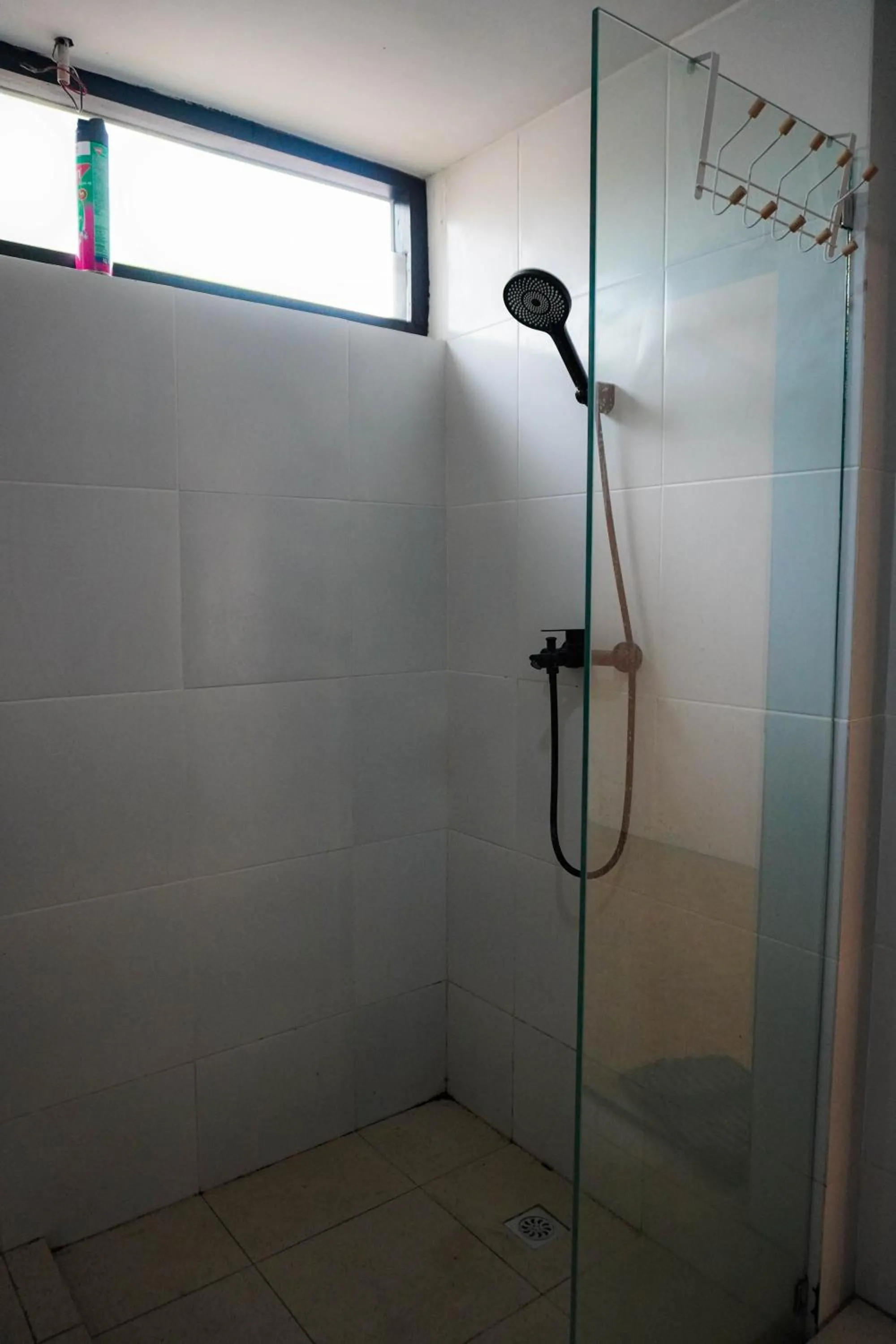 Shower in Indonesia Backpacker Hostels