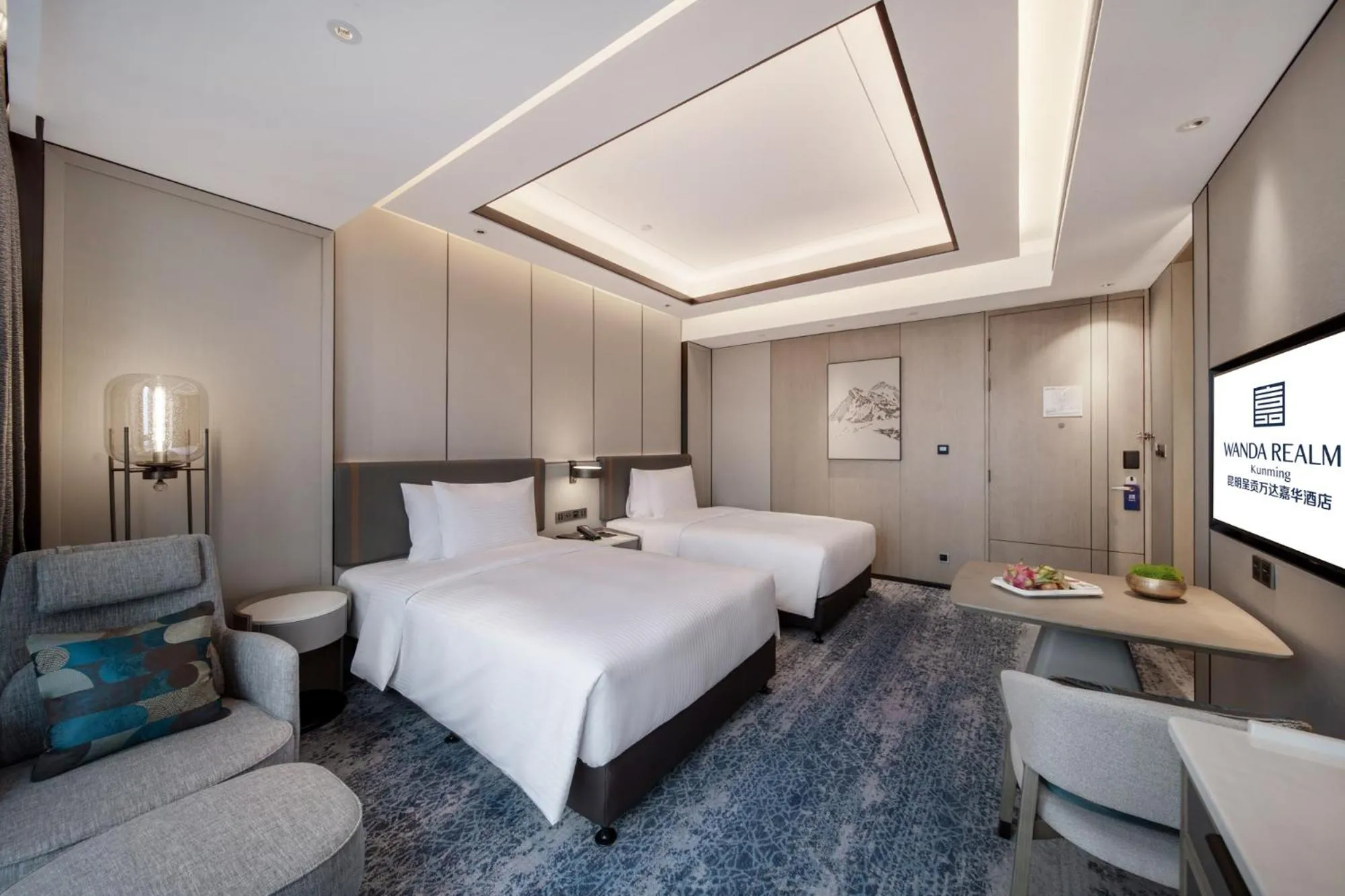 Bedroom, Bed in Wanda Realm Kunming