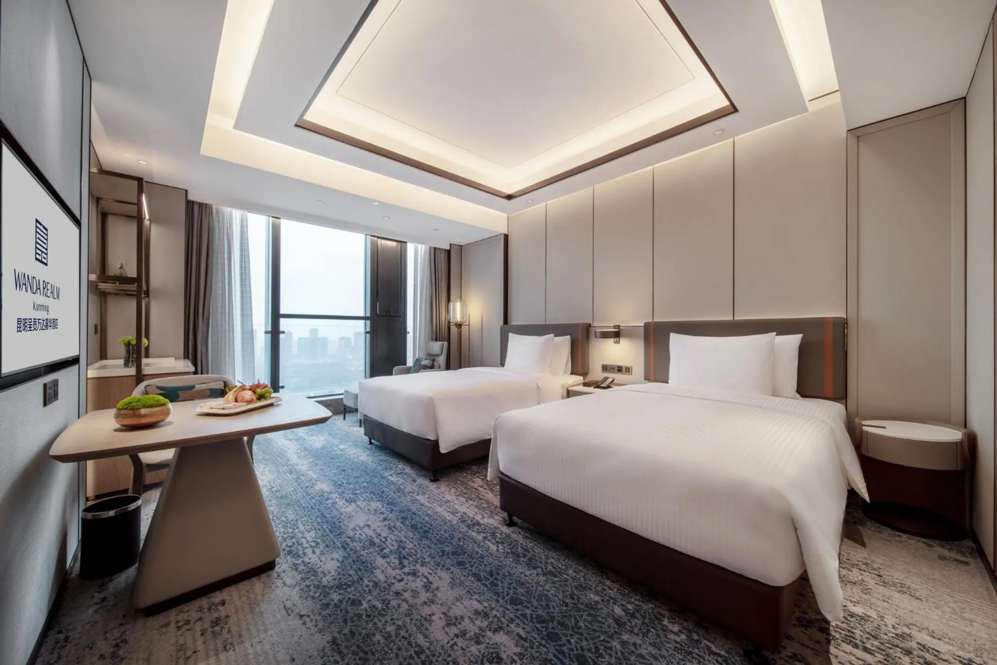 Photo of the whole room, Bed in Wanda Realm Kunming