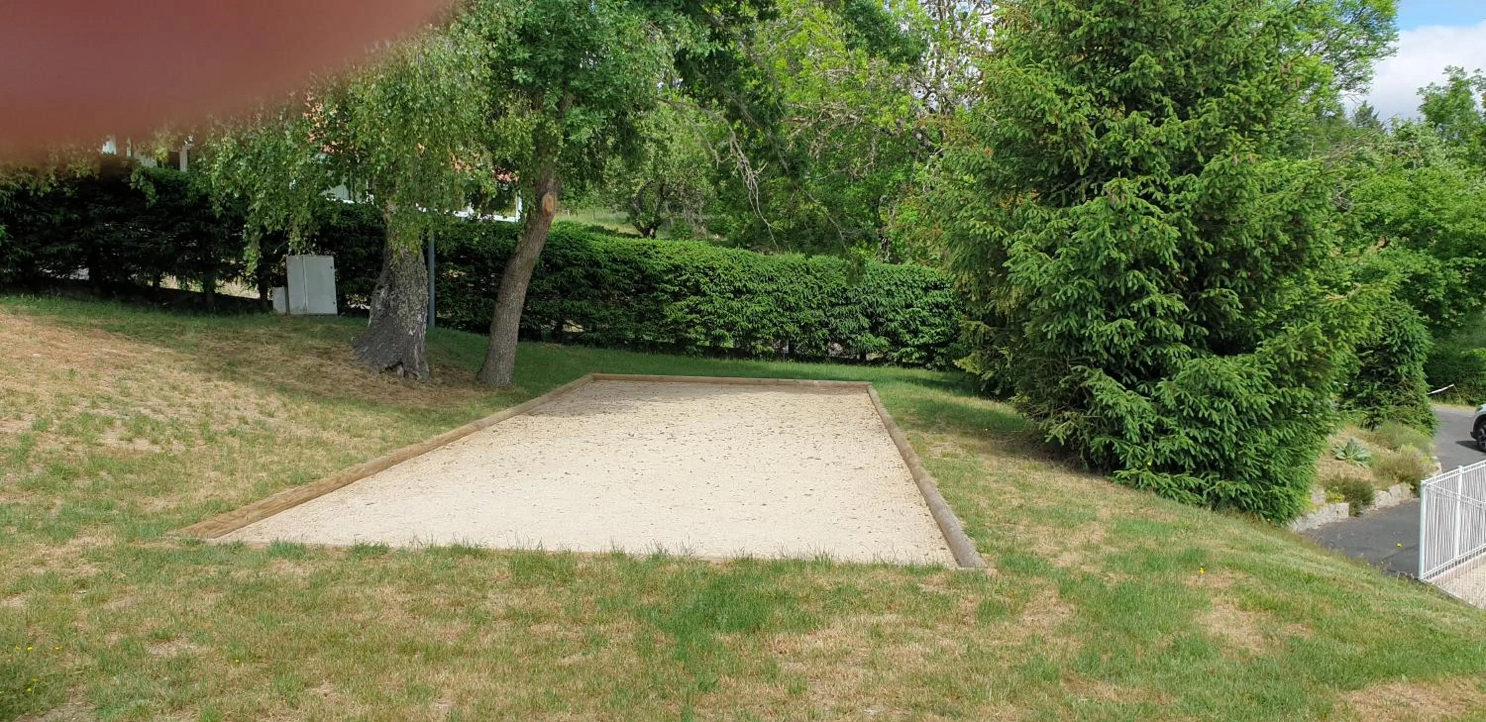 BBQ facilities in Les Chalets de la MARGERIDE