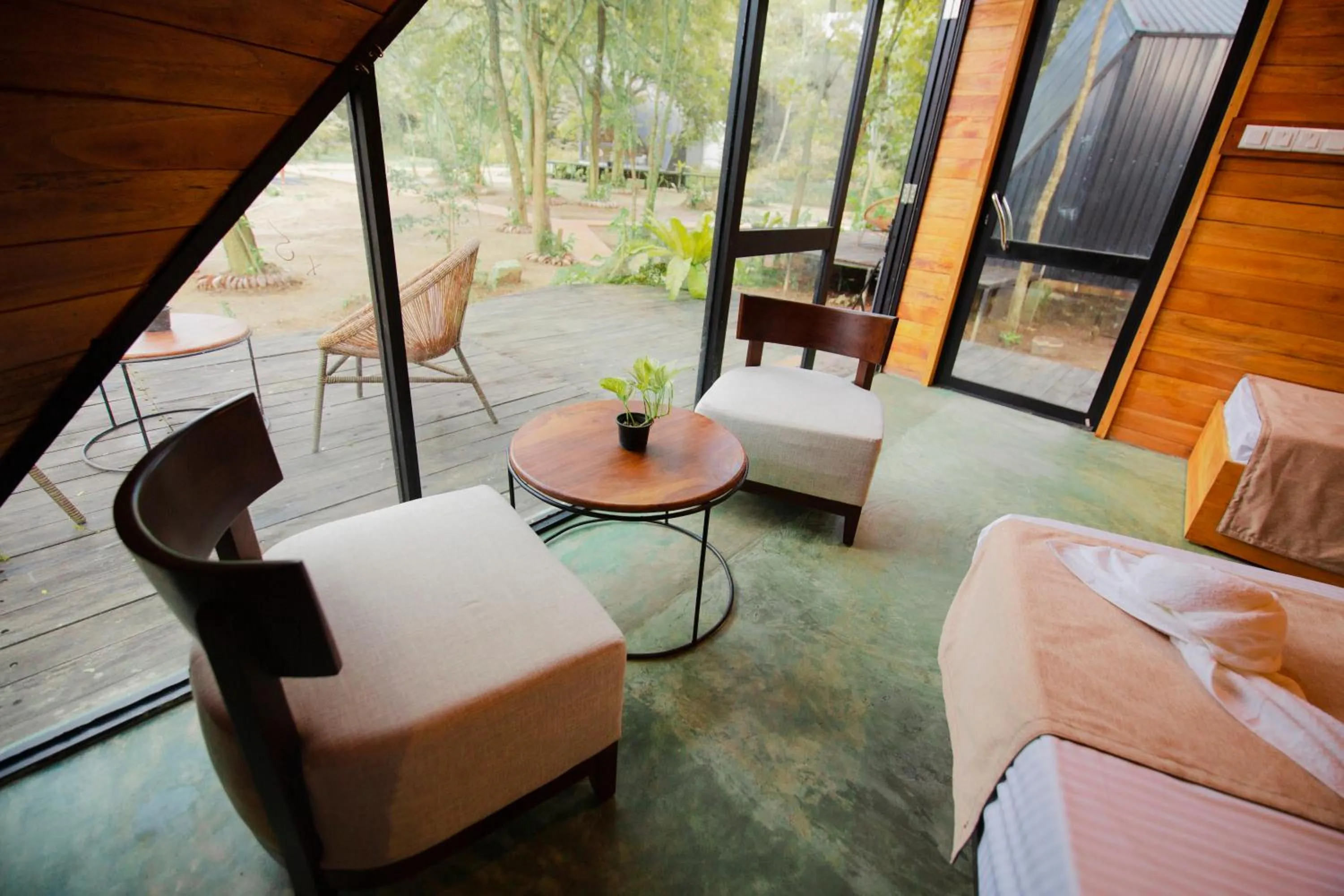 Balcony/Terrace, Bed in Gabaa Resort & Spa - Habarana