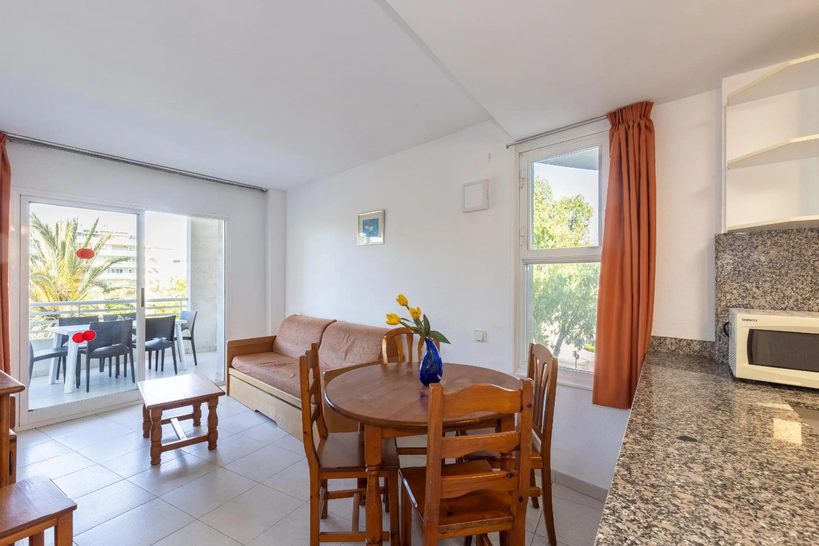 Living room in Rentalmar Royal