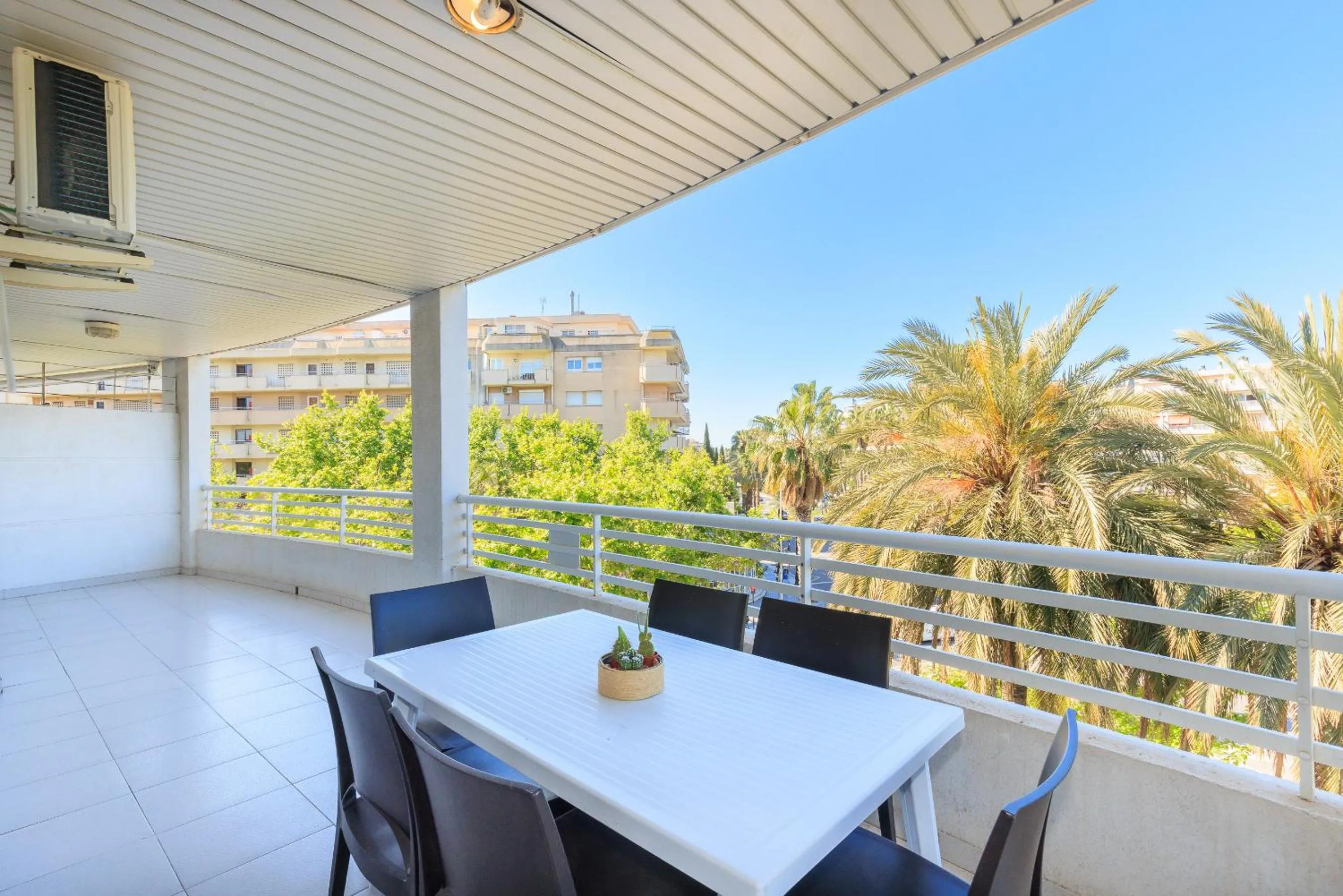 Balcony/Terrace in Rentalmar Royal