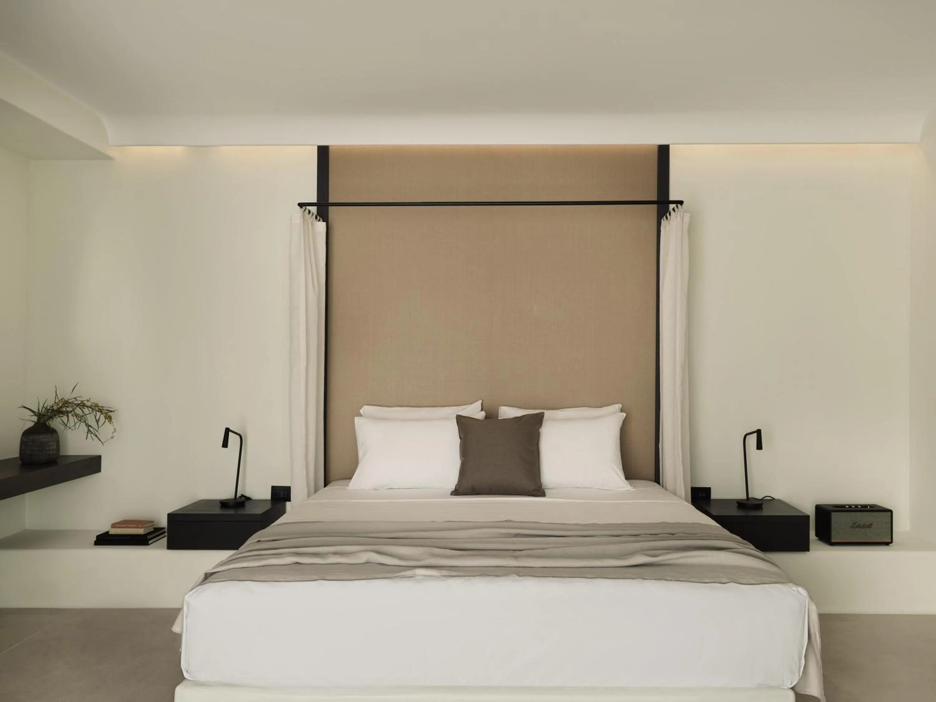 Bed in Ezio Bo Luxury Living