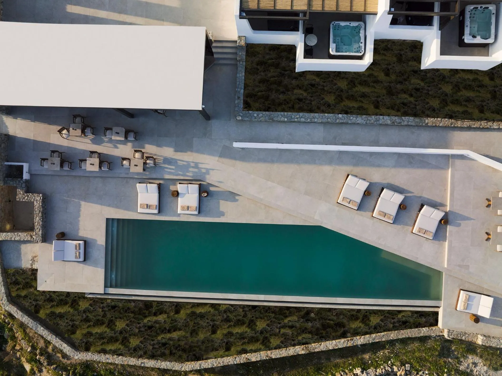 Day in Ezio Bo Luxury Living