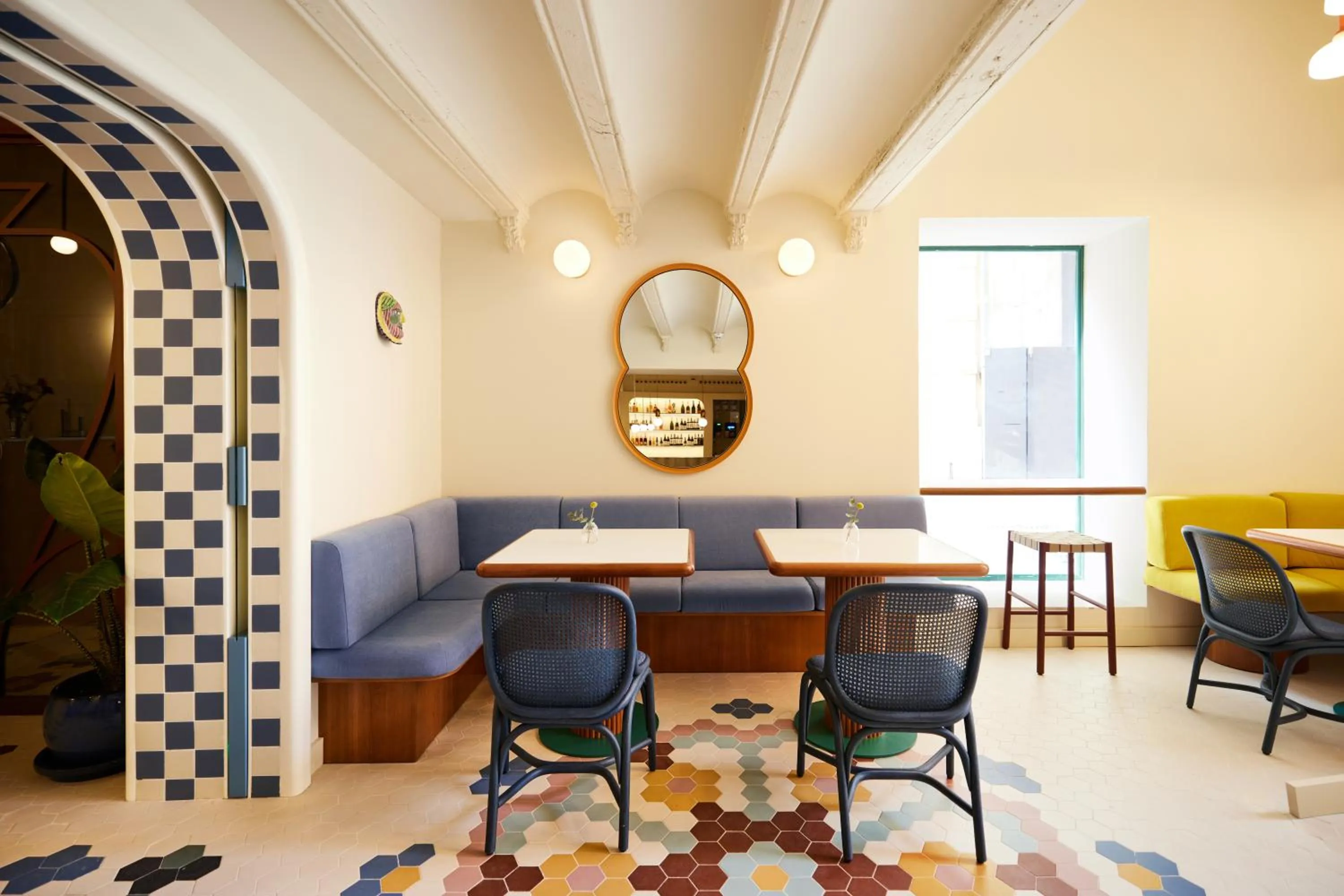 Lounge or bar in Casa Clarita