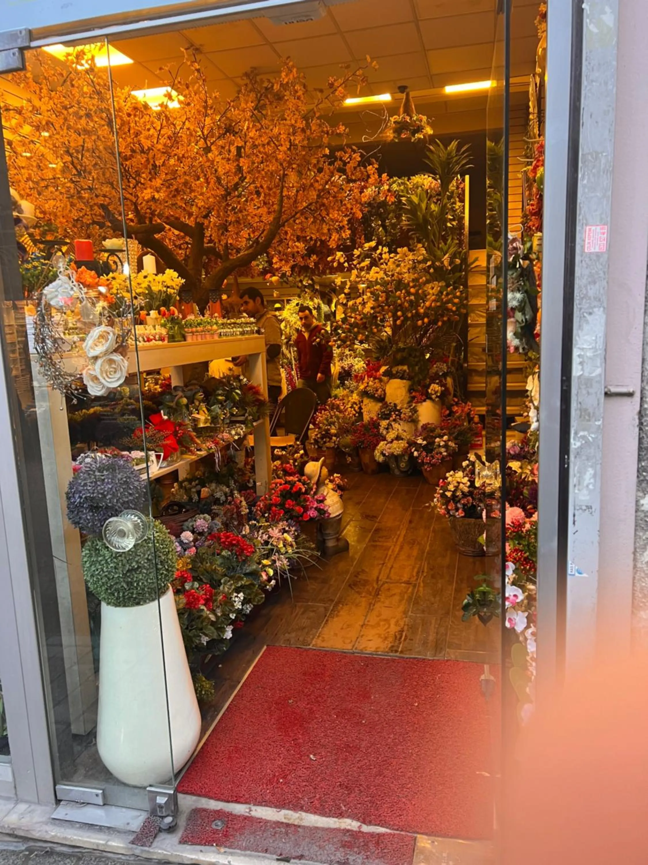 Shopping Area in Sami hotel