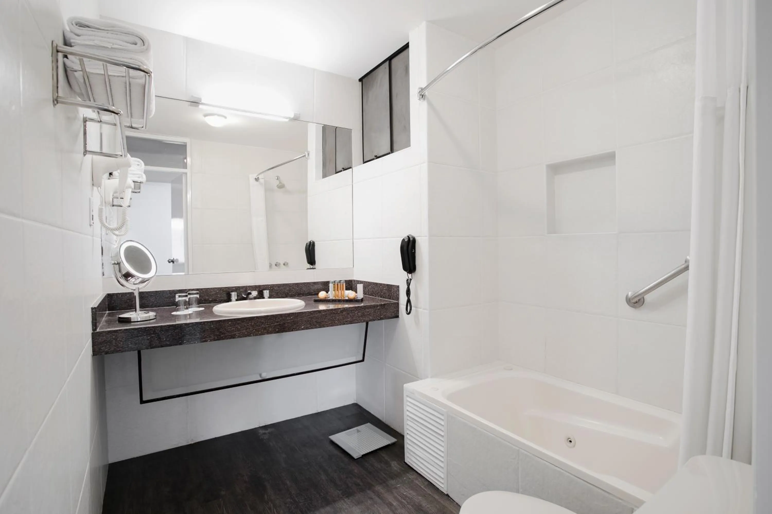 Bathroom in Wyndham Costa del Sol Chiclayo