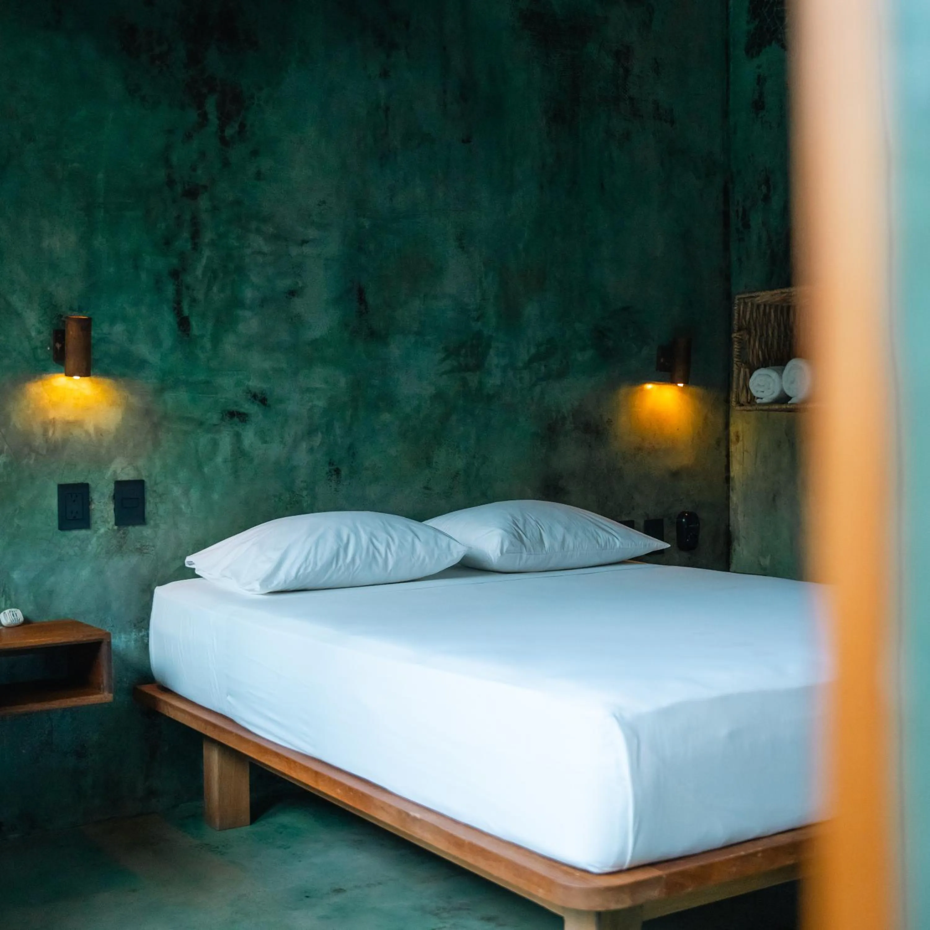 Property building, Bed in COCOS HOTEL