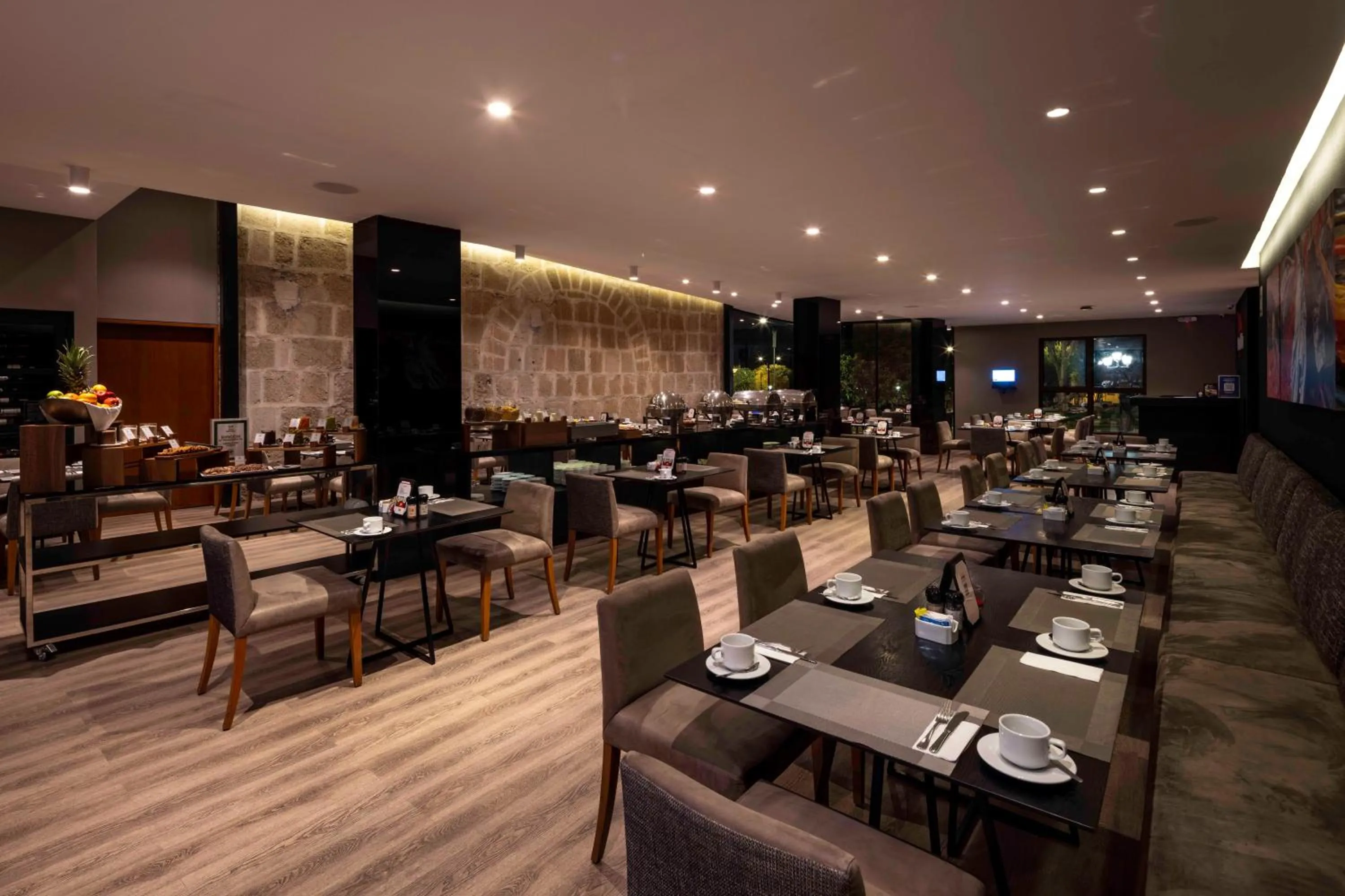 Restaurant/places to eat in Wyndham Costa del Sol Cajamarca