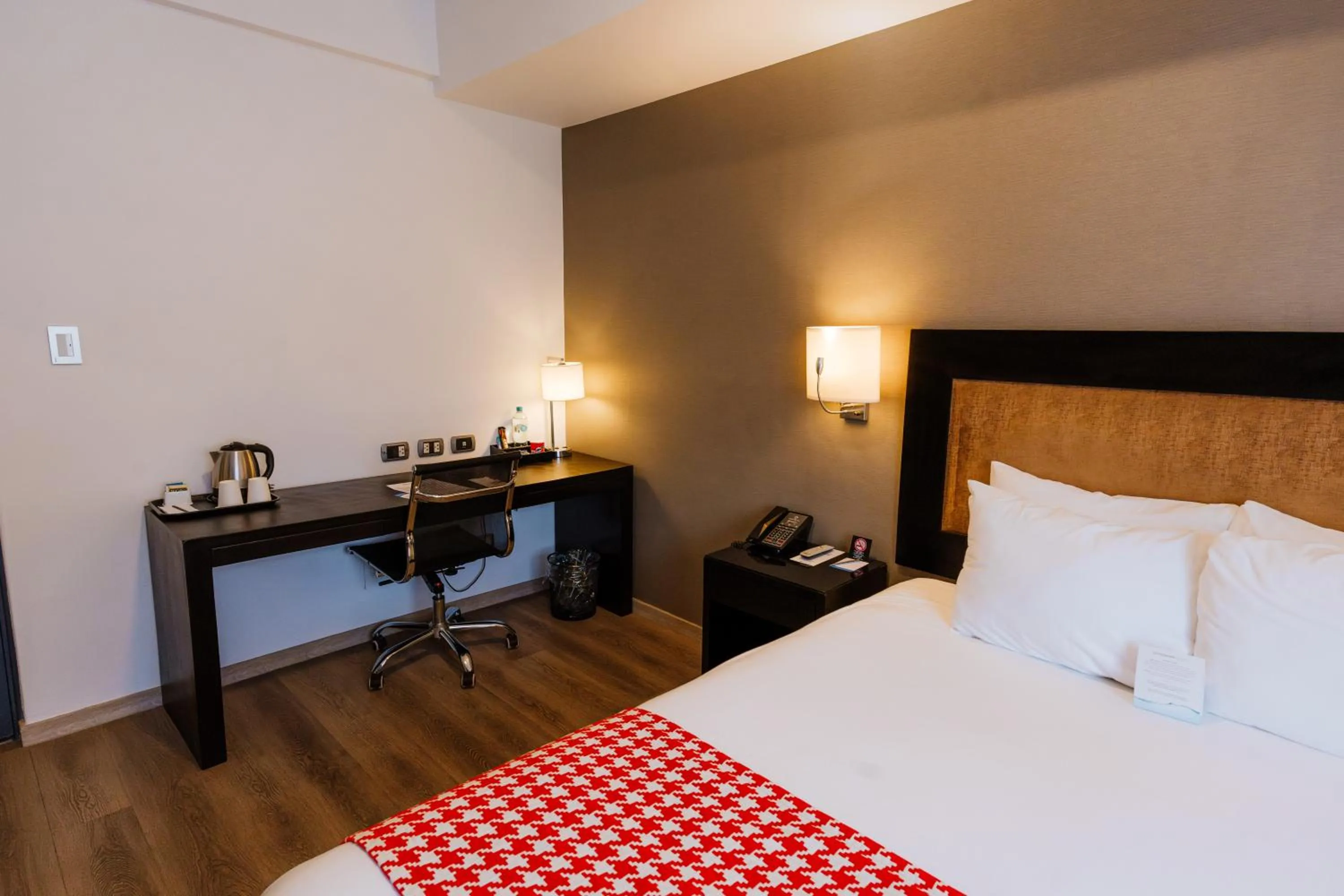 Photo of the whole room, Bed in Wyndham Costa del Sol Cajamarca