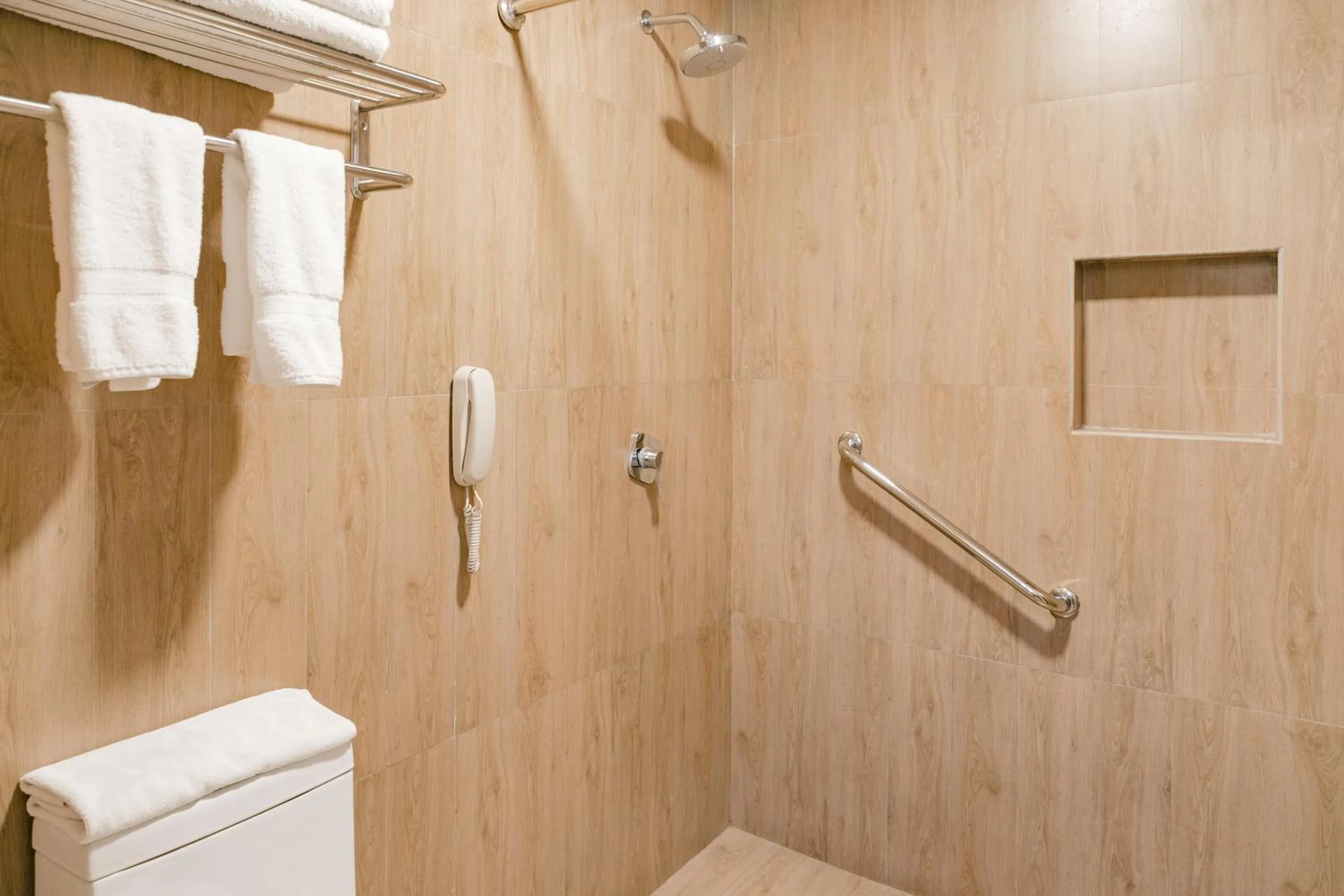 Bathroom in Wyndham Costa del Sol Tumbes