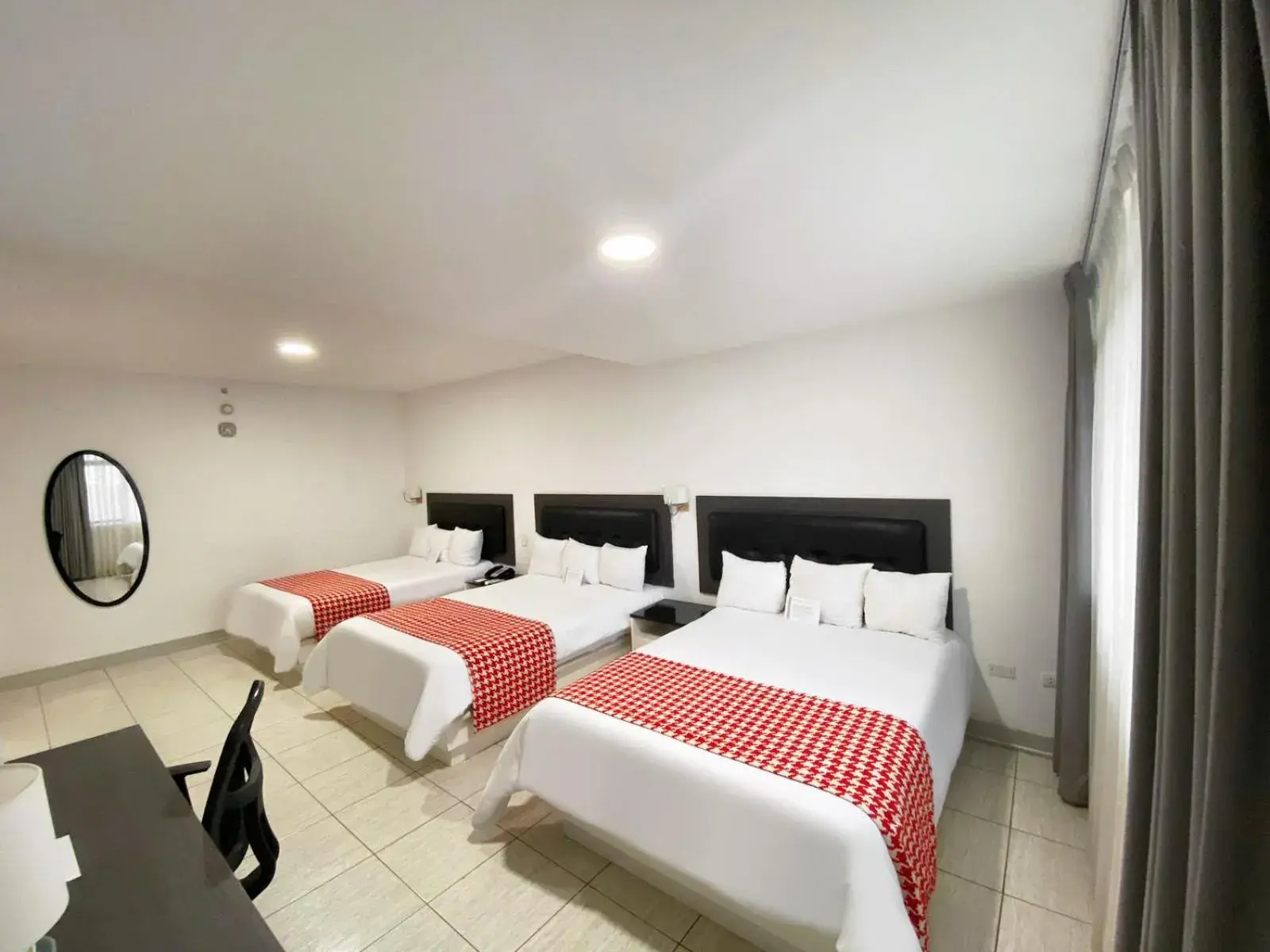 Twin Room with Three Twin Beds - Smoking in Wyndham Costa del Sol Tumbes Twin Room with Three Twin Beds - Smoking in Wyndham Costa del Sol Tumbes
