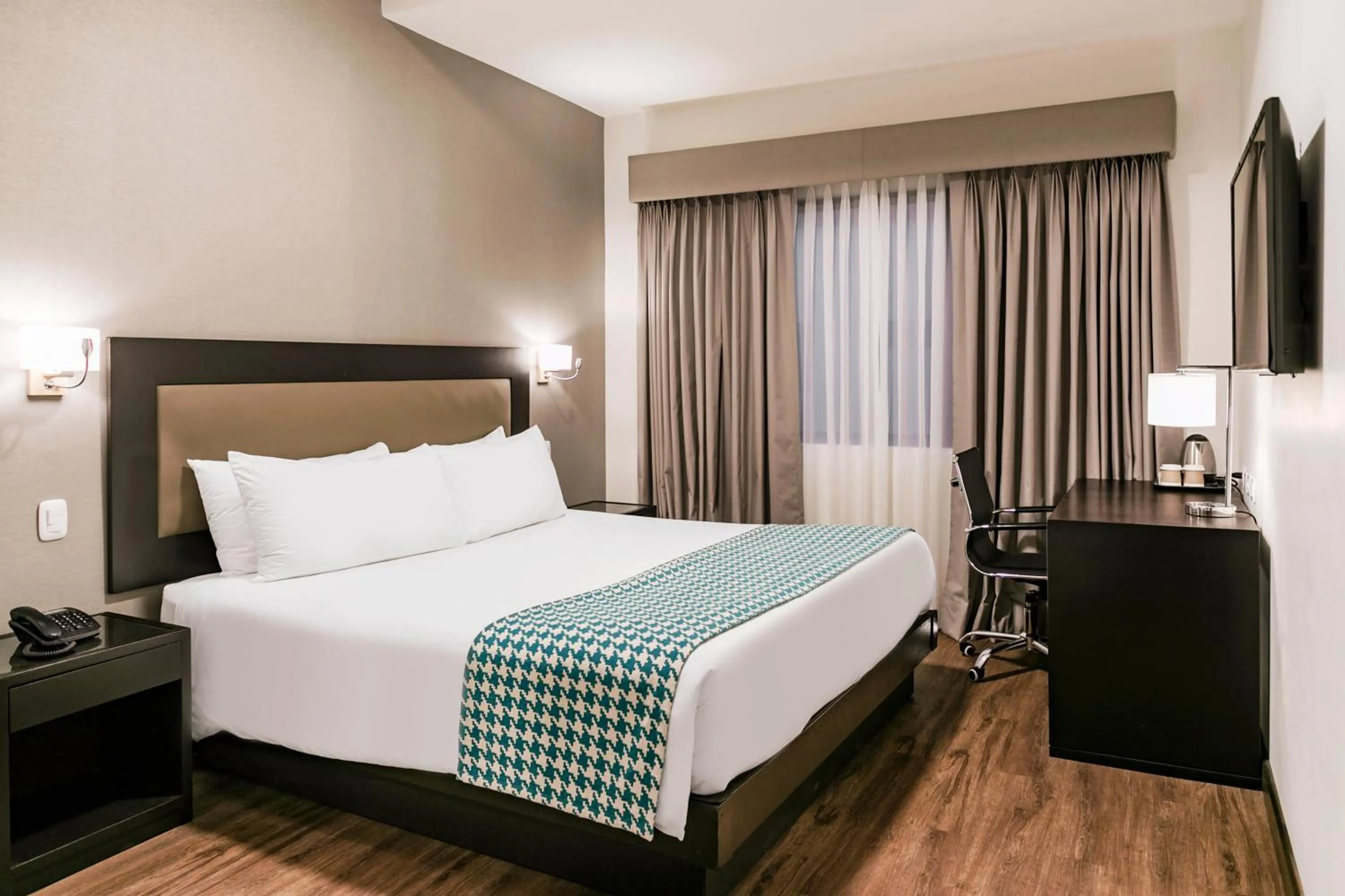 Bedroom, Bed in Wyndham Costa del Sol Piura