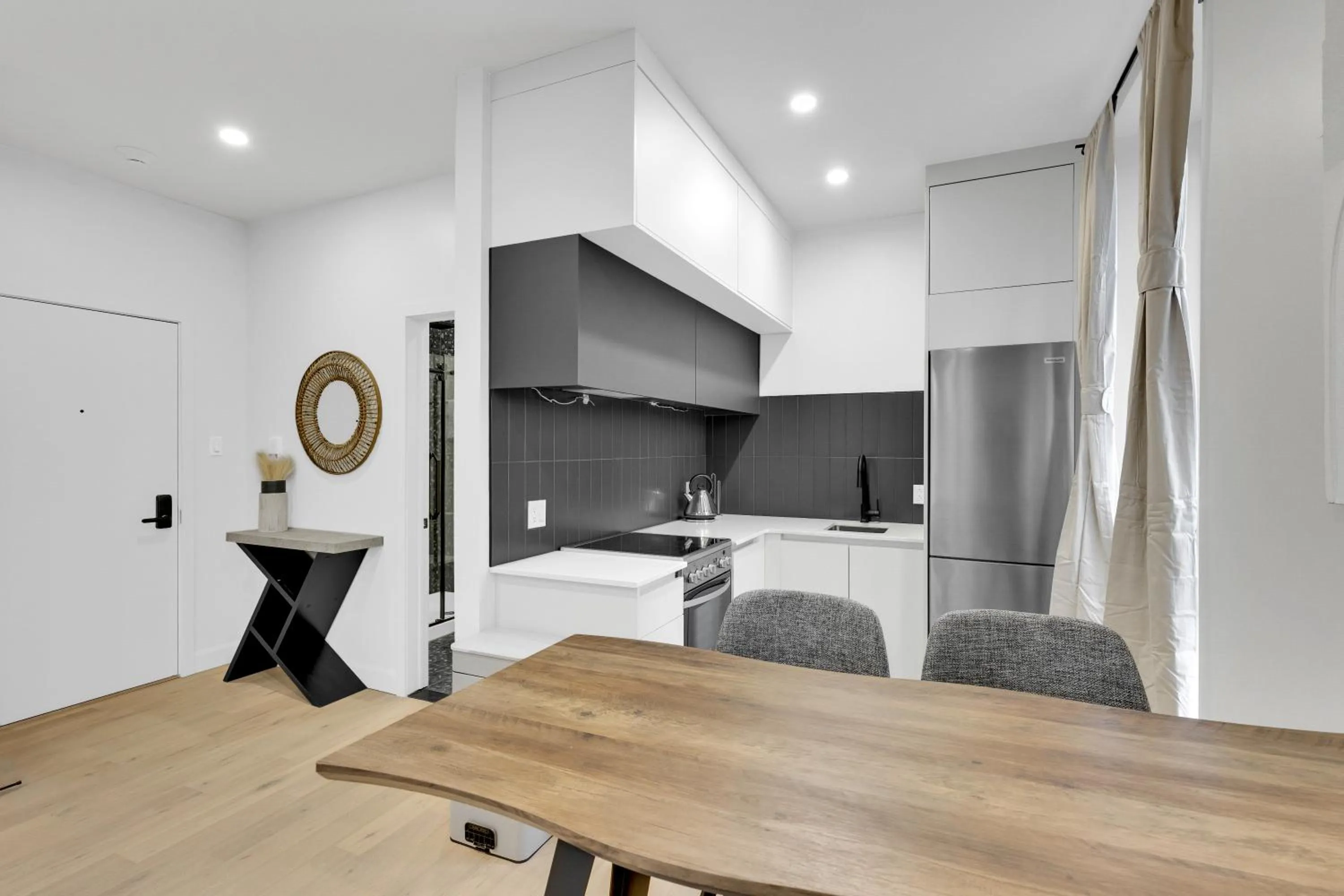 Deluxe Suites Downtown Montreal