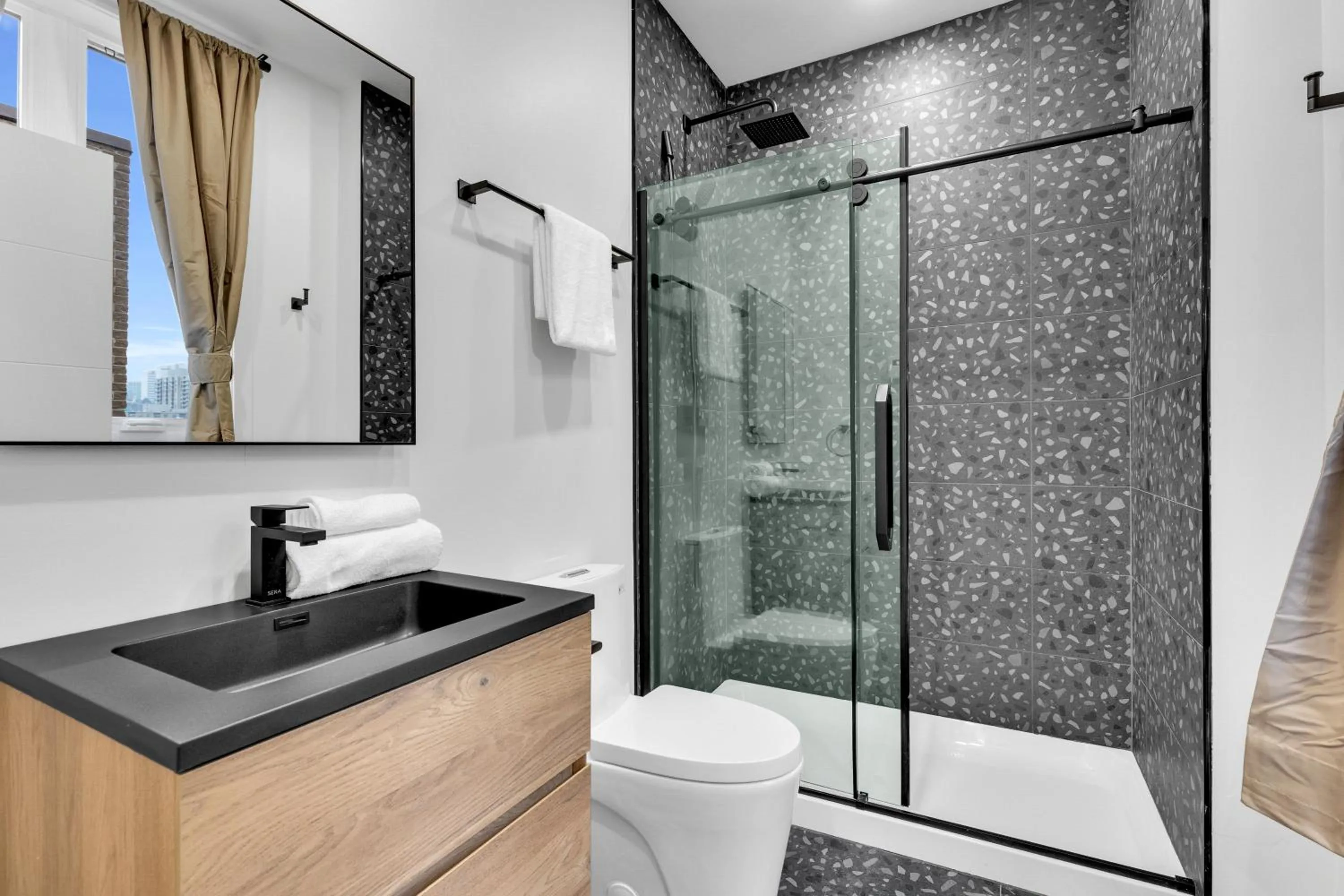 Deluxe Suites Downtown Montreal