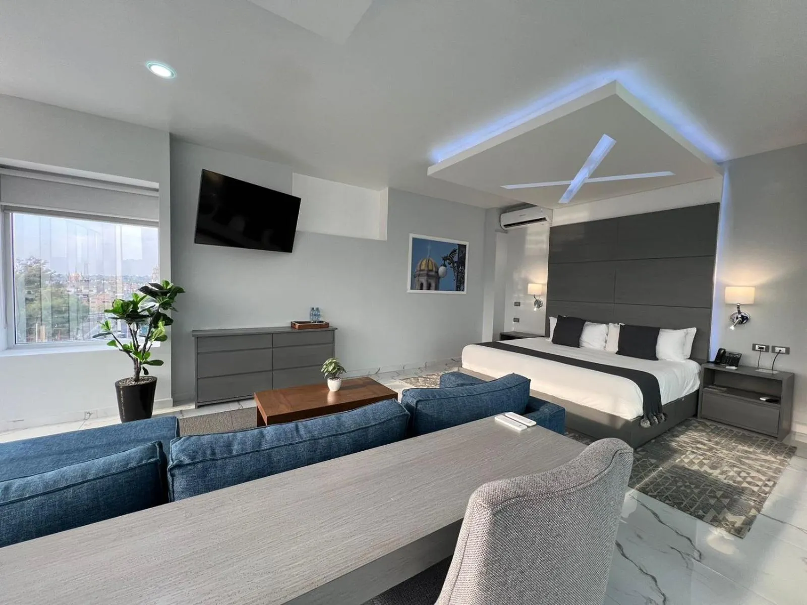 Living room, Bed in Hotel GRALTA