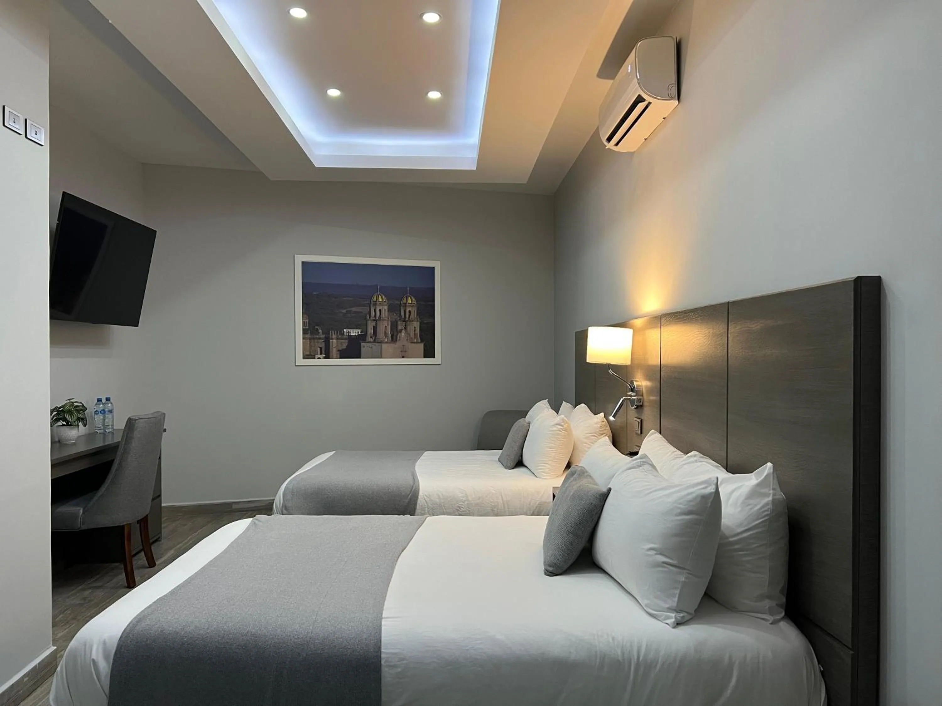 Photo of the whole room, Bed in Hotel GRALTA