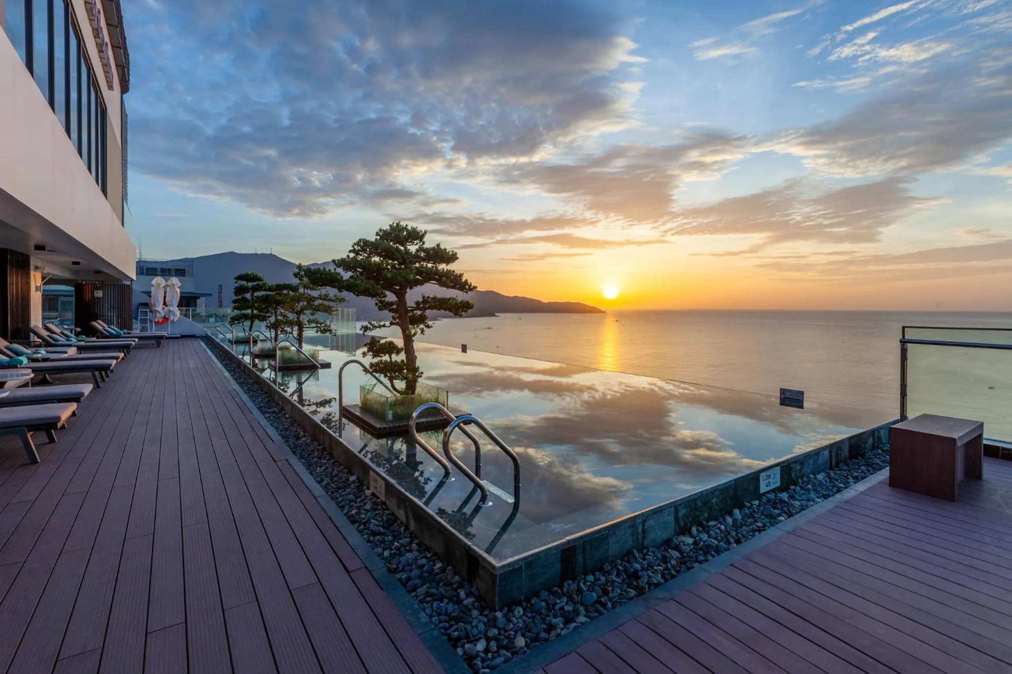 Patio in Hilton Garden Inn Da Nang