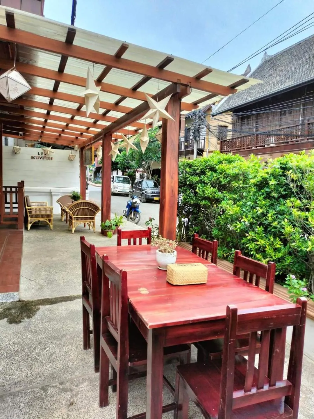 Property building in Villa Wanika