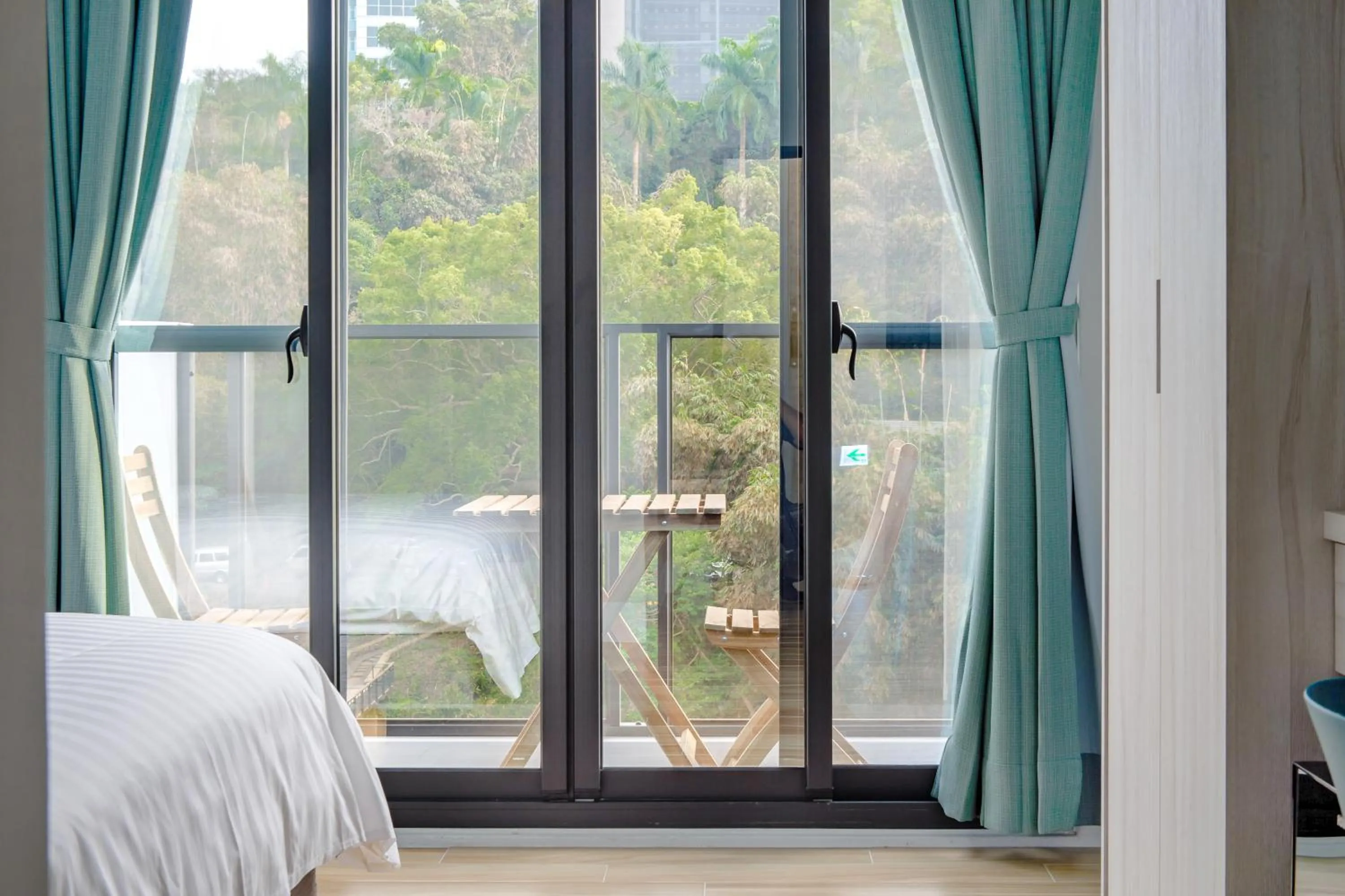 Bedroom, Bed in Water House