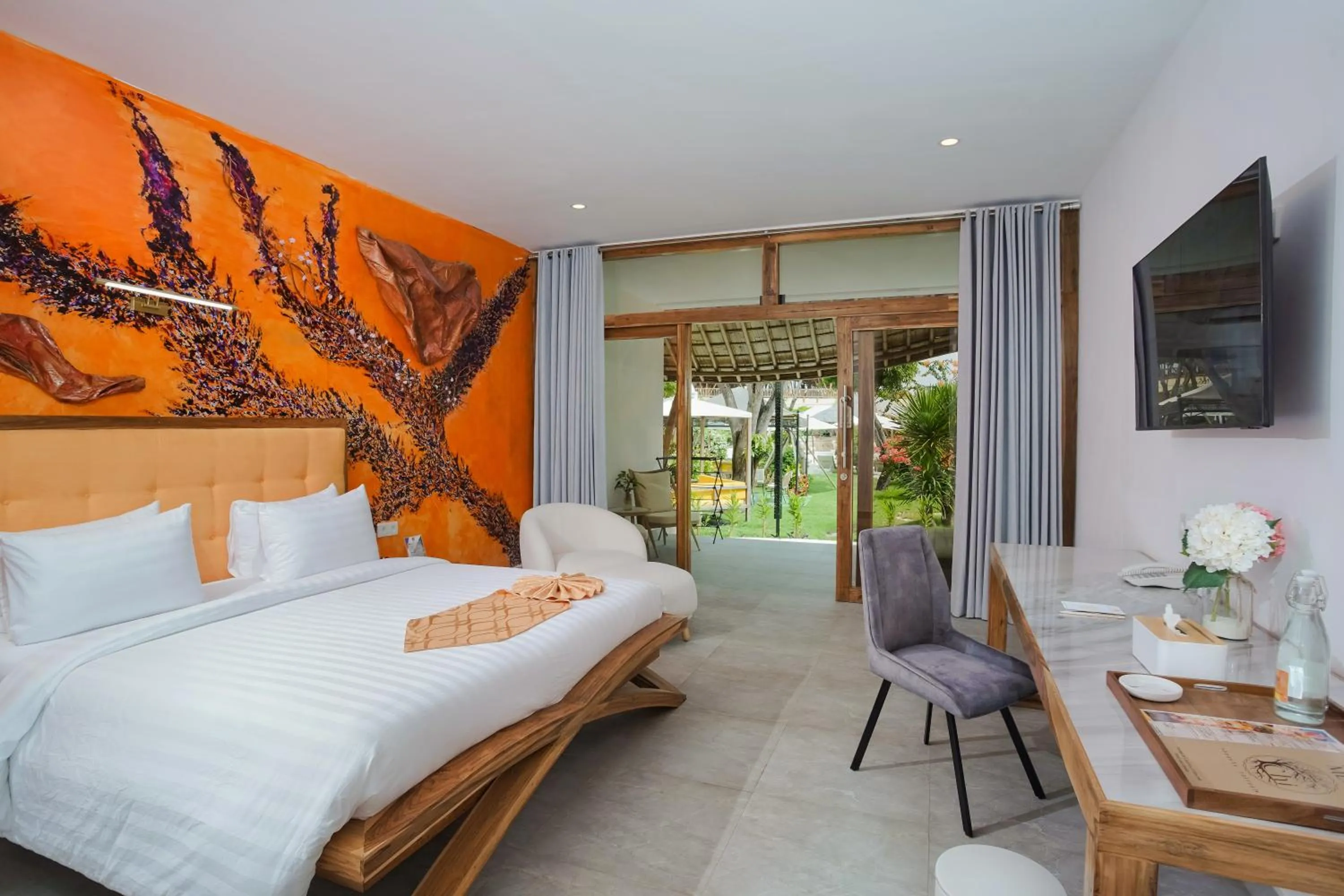 Bedroom, Bed in Pearl Sunset Resort - Sunset Moments, Adults Only