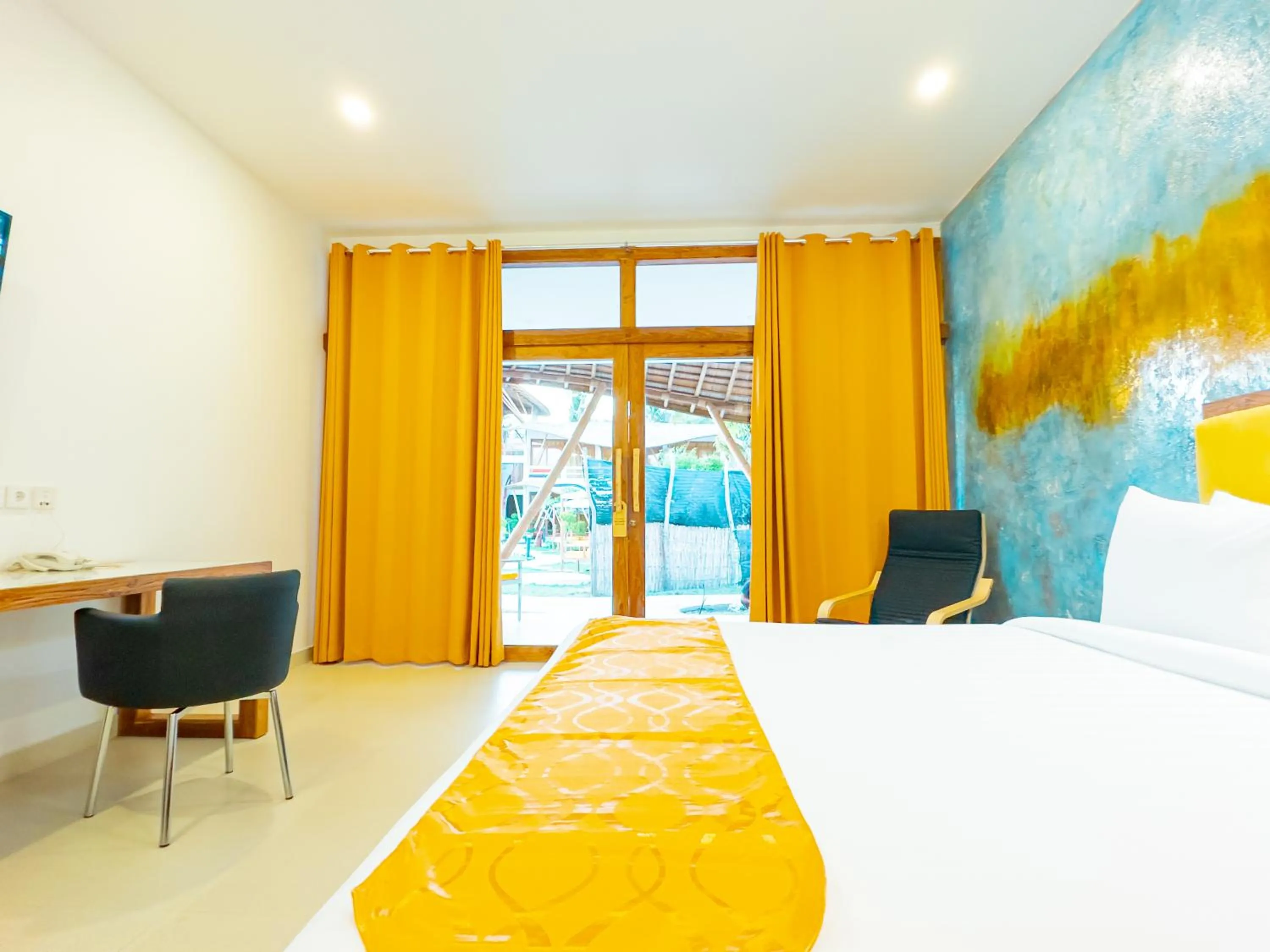 Bedroom, Bed in Pearl Sunset Resort - Sunset Moments, Adults Only