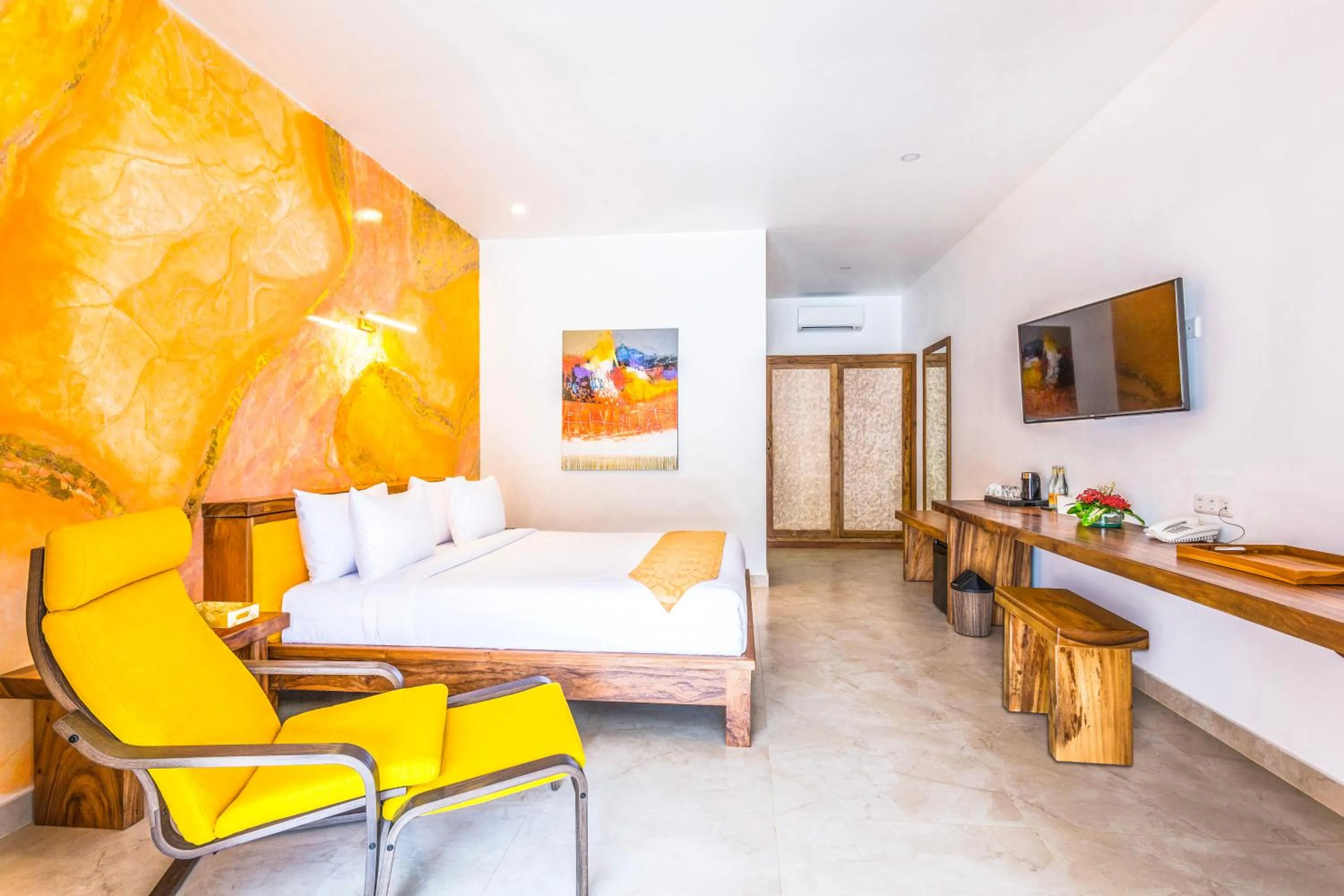 Bedroom, Bed in Pearl Sunset Resort - Sunset Moments, Adults Only