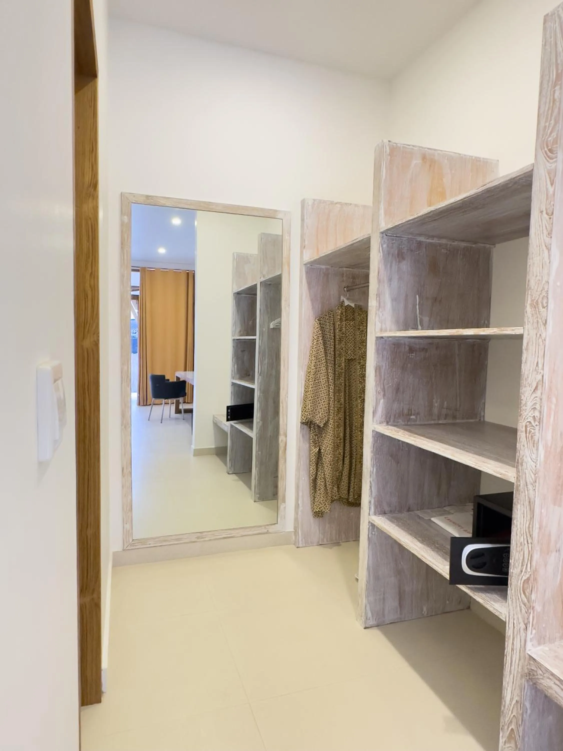 wardrobe in Pearl Sunset Resort - Sunset Moments, Adults Only