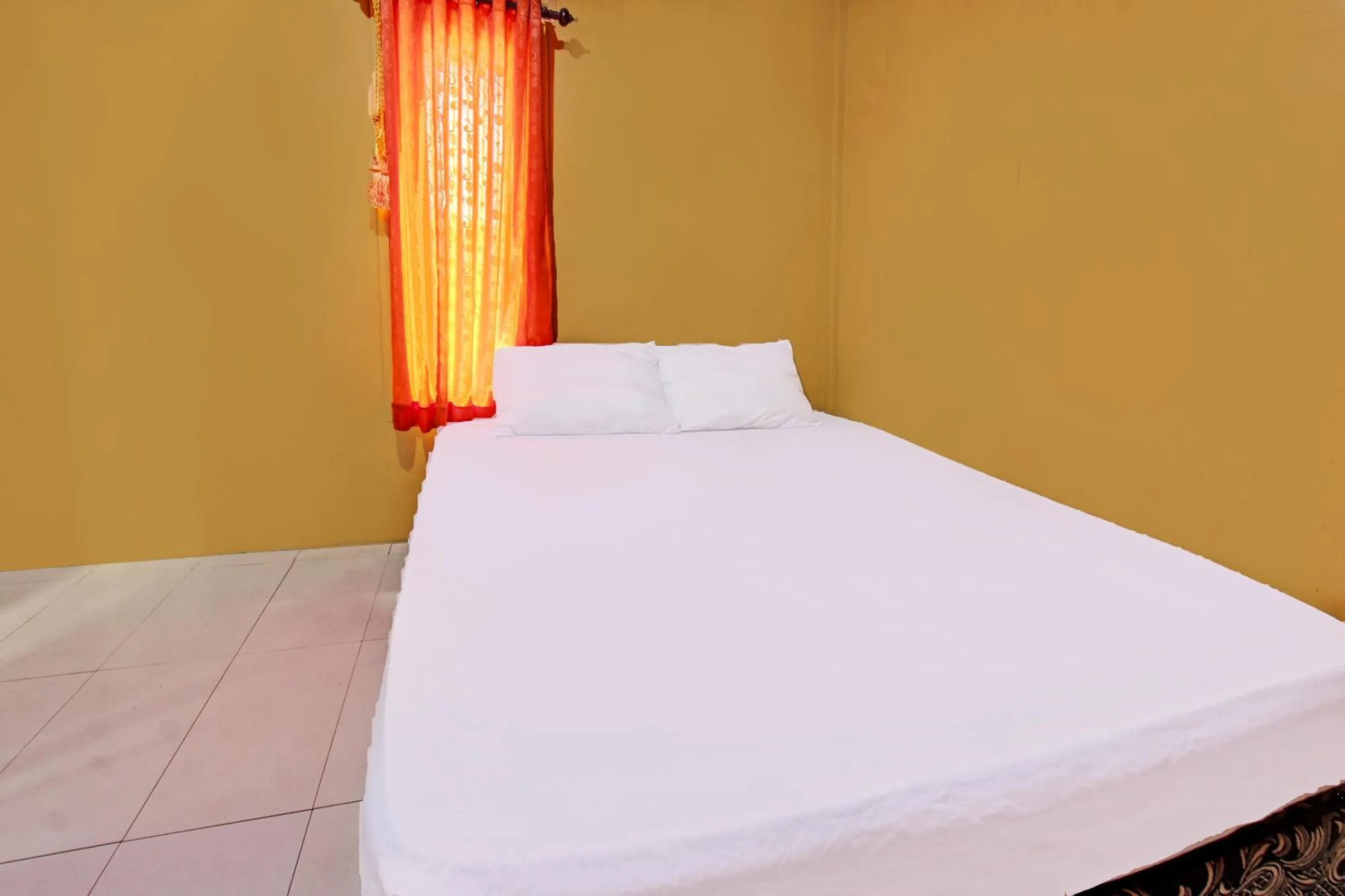 Bedroom, Bed in Hotel O Ujung Samalas HomestayNearLapangan Sembalun Bumbung