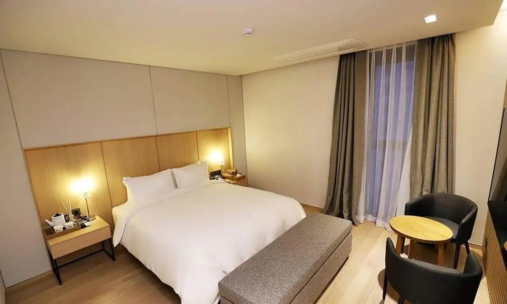 Bed in Gangneung Grey Hotel