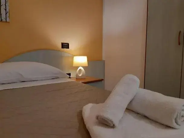 Economy Double Room in Hotel La Plancia Economy Double Room in Hotel La Plancia