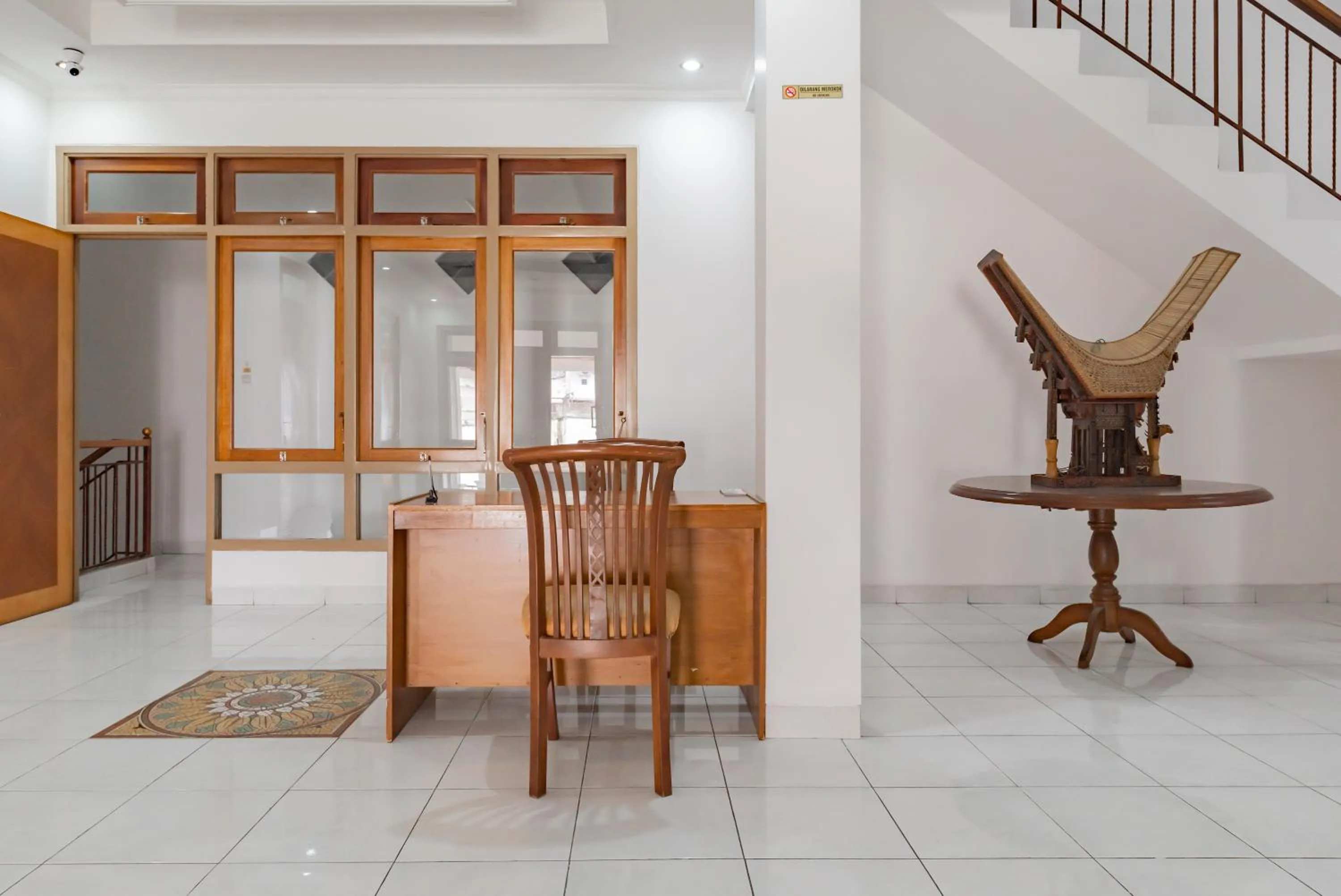 Lobby or reception in RedDoorz Plus near Universitas Maranatha Bandung 2