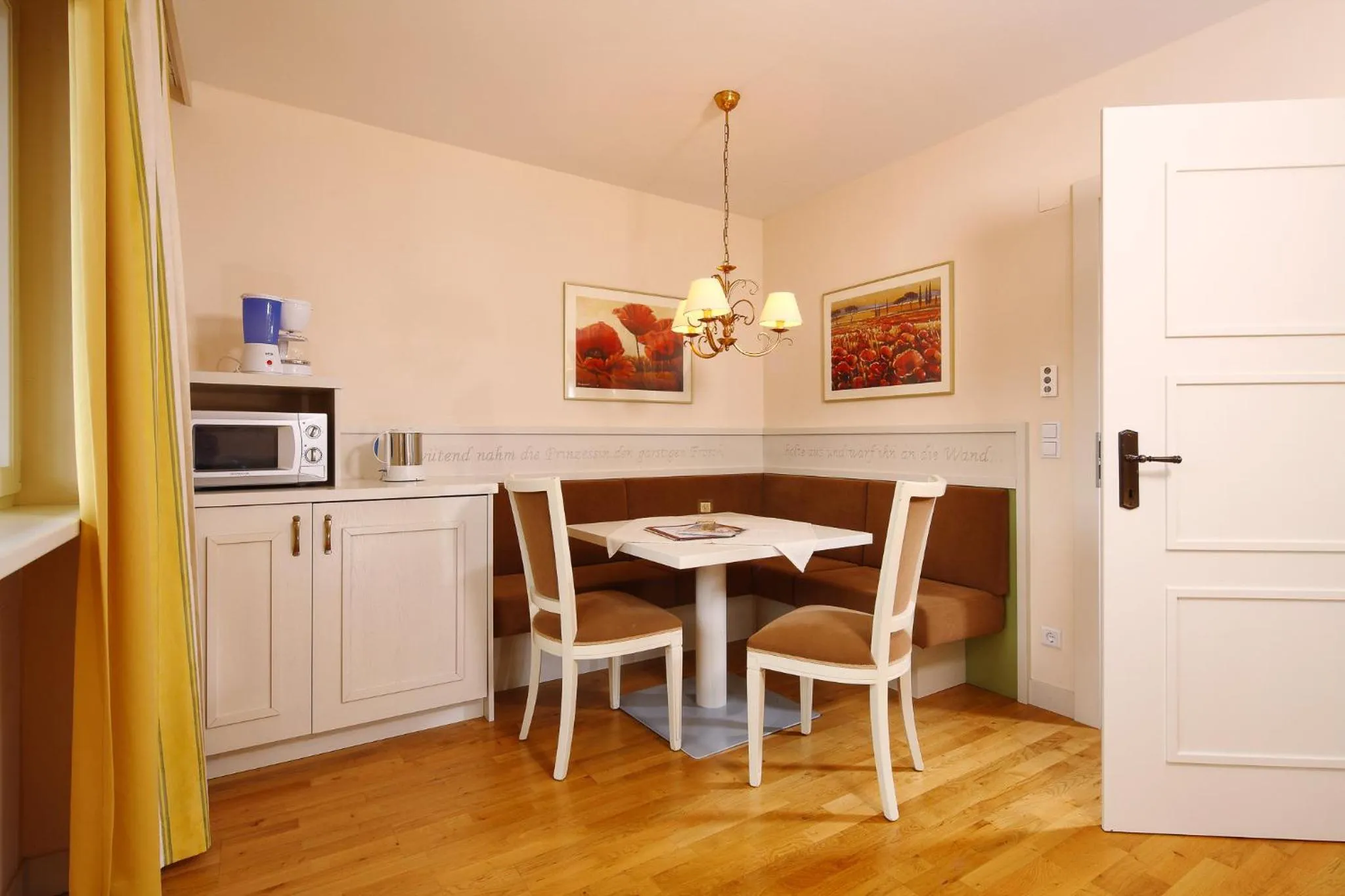 Living room in Das Hopfgarten Aparthotel