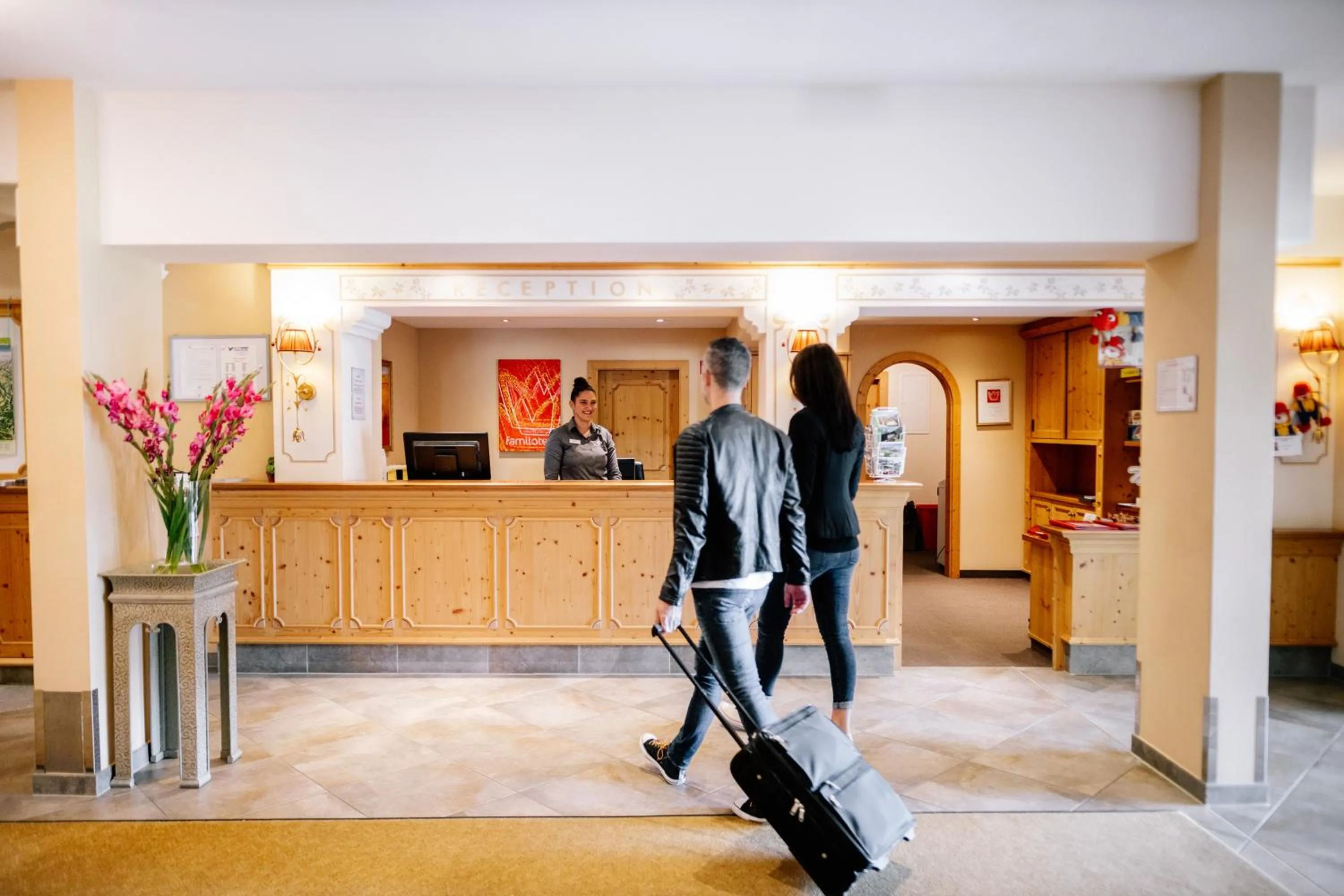 Lobby or reception in Das Hopfgarten Aparthotel