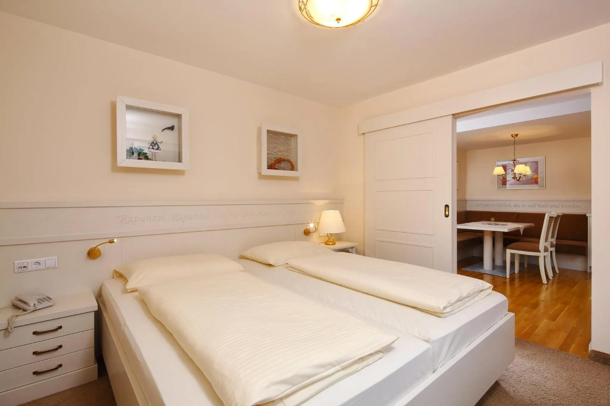 Bedroom, Bed in Das Hopfgarten Aparthotel